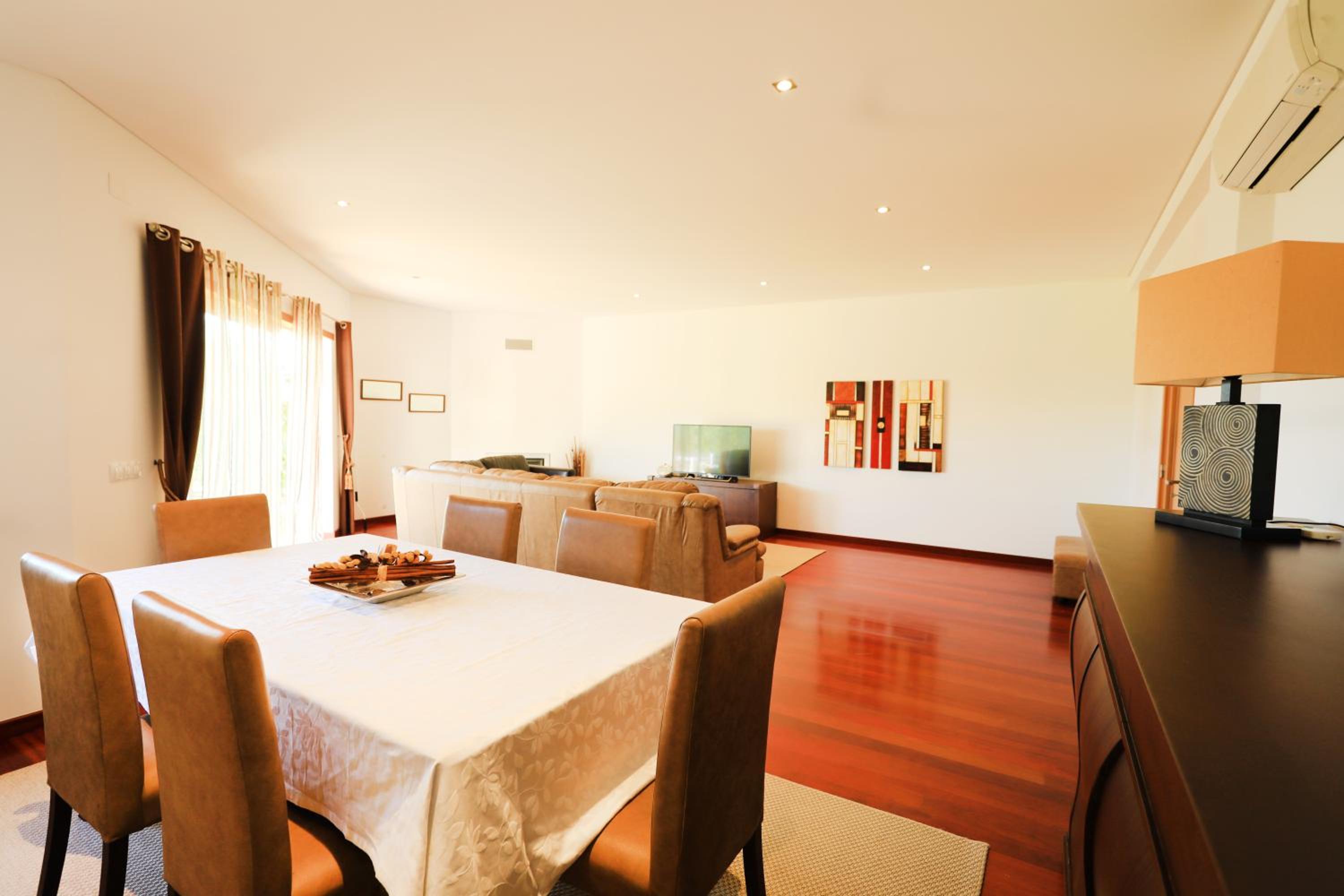 Balaia Harmonia en Albufeira — hotel room