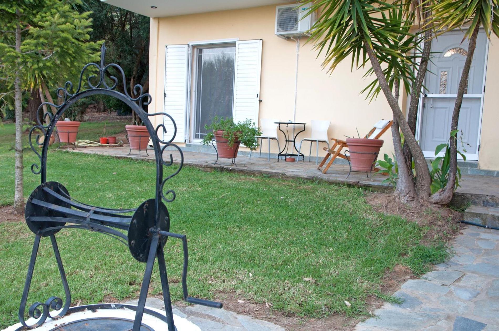 Oasis Olympia Apartments