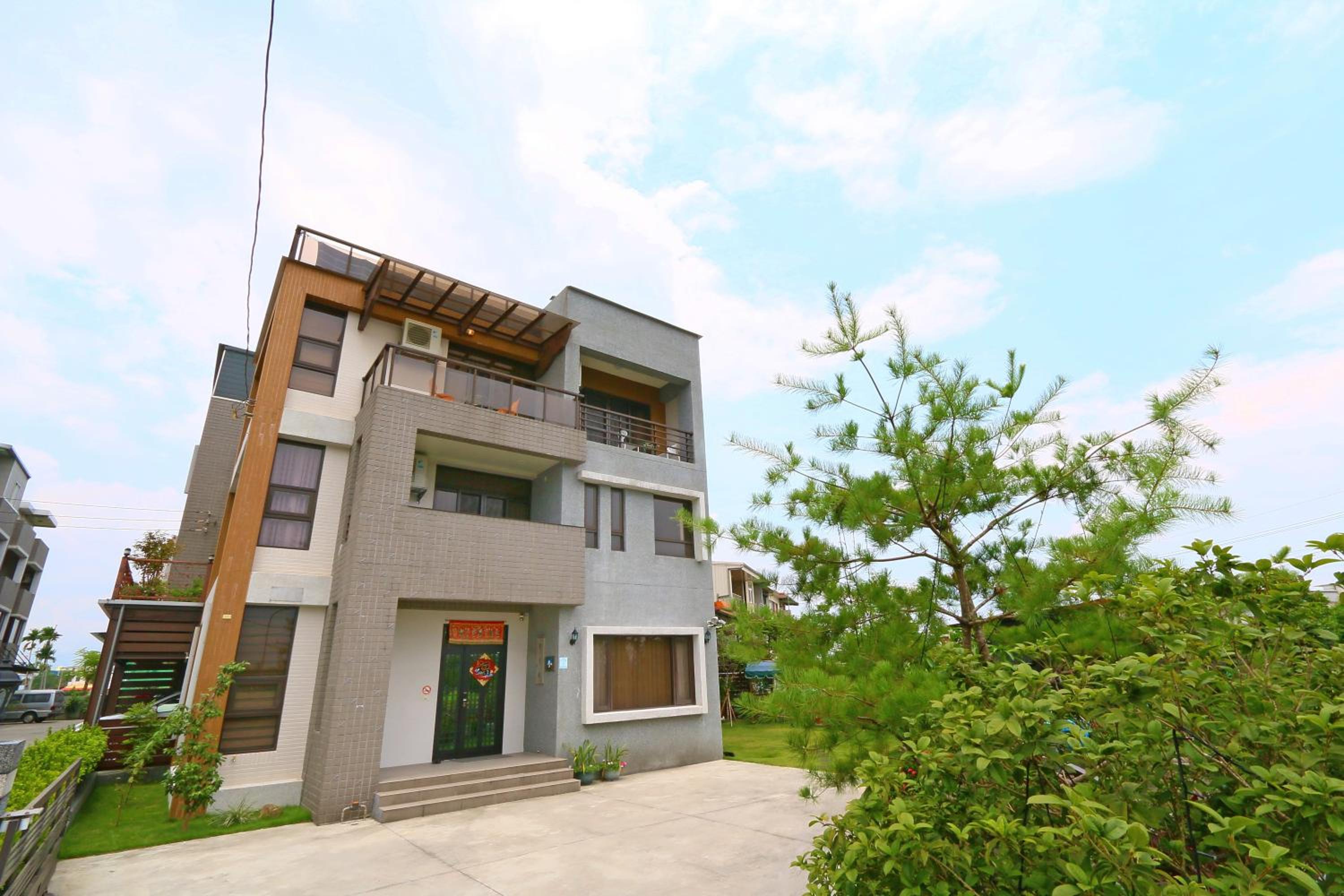 Sakura Love River Bed and Breakfast