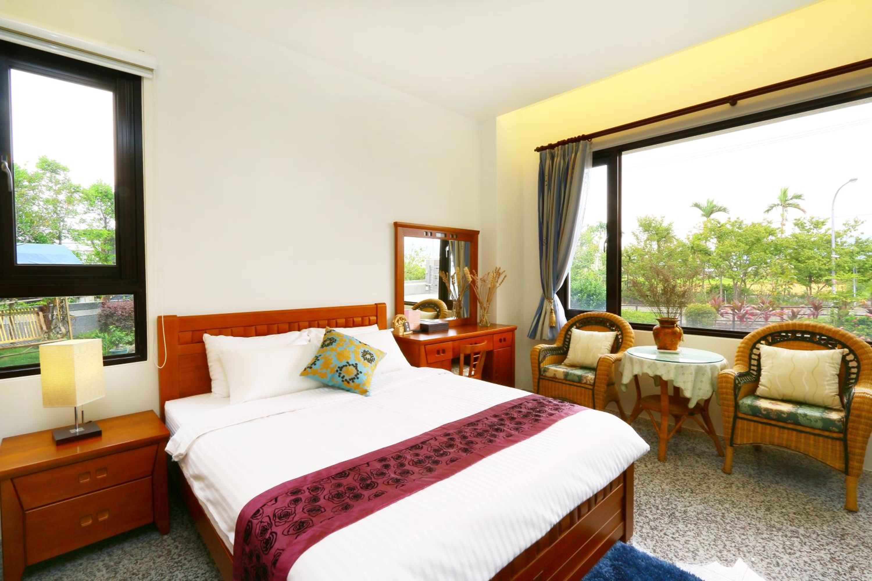 Sakura Love River Bed and Breakfast