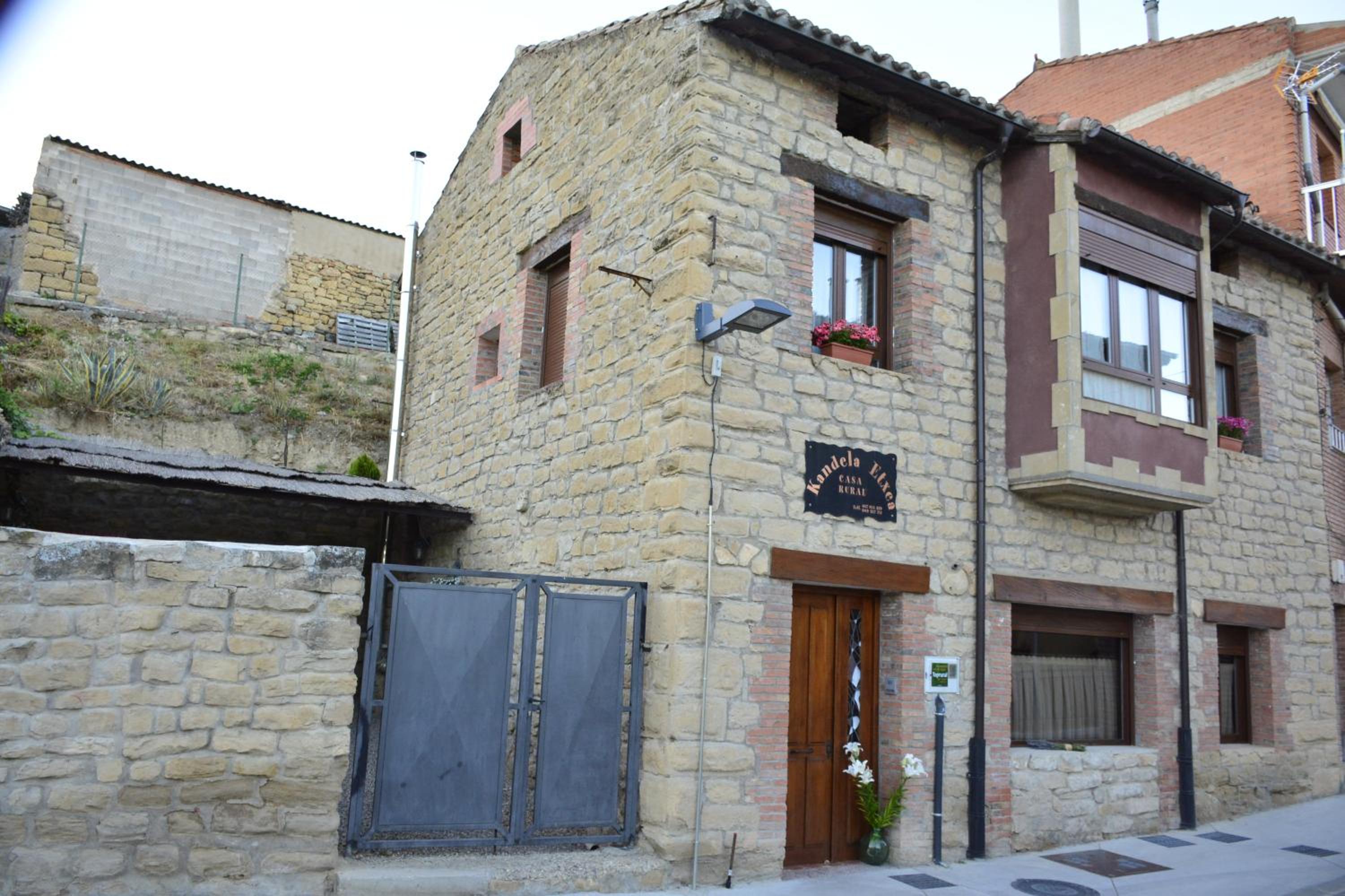Photo 16