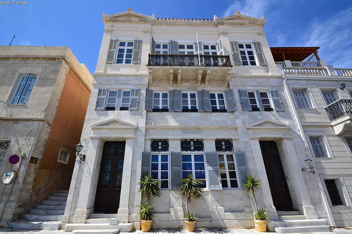 Comfortable Home Ermoupolis
