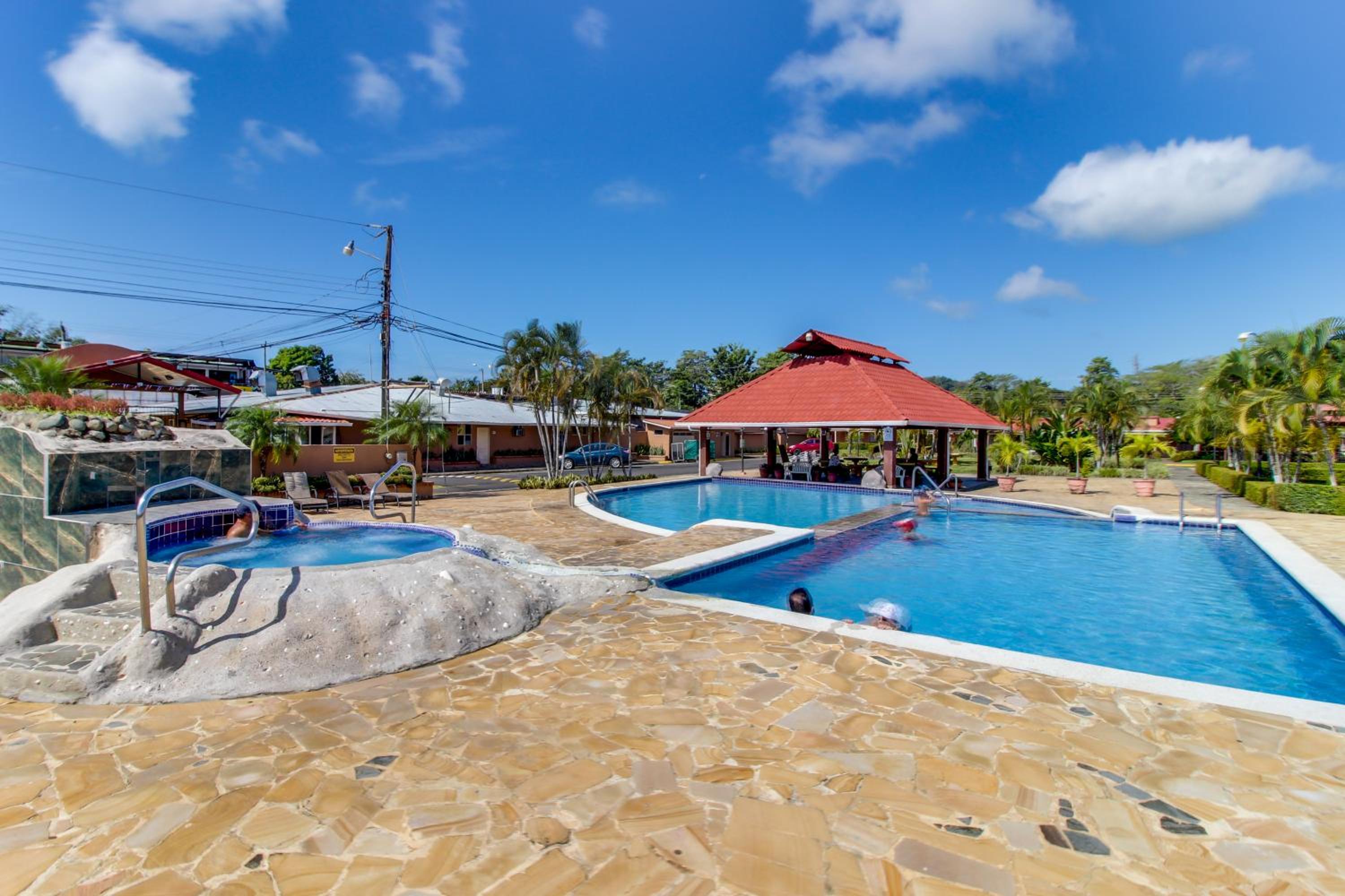 Villa Paraíso P-04 view 2