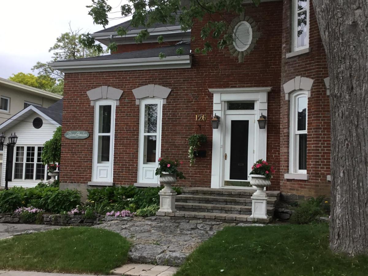 Stone Garden Inn