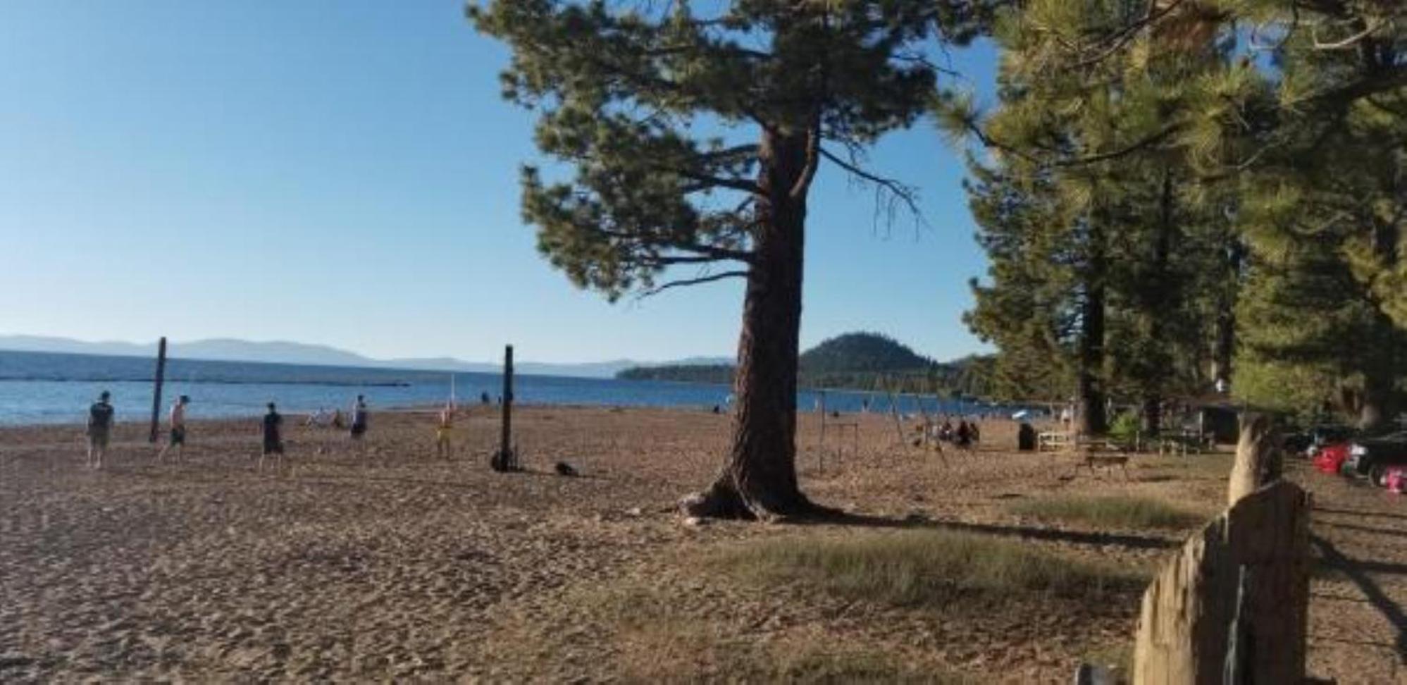 Gondola Lodge with 5-dollar Beach Voucher