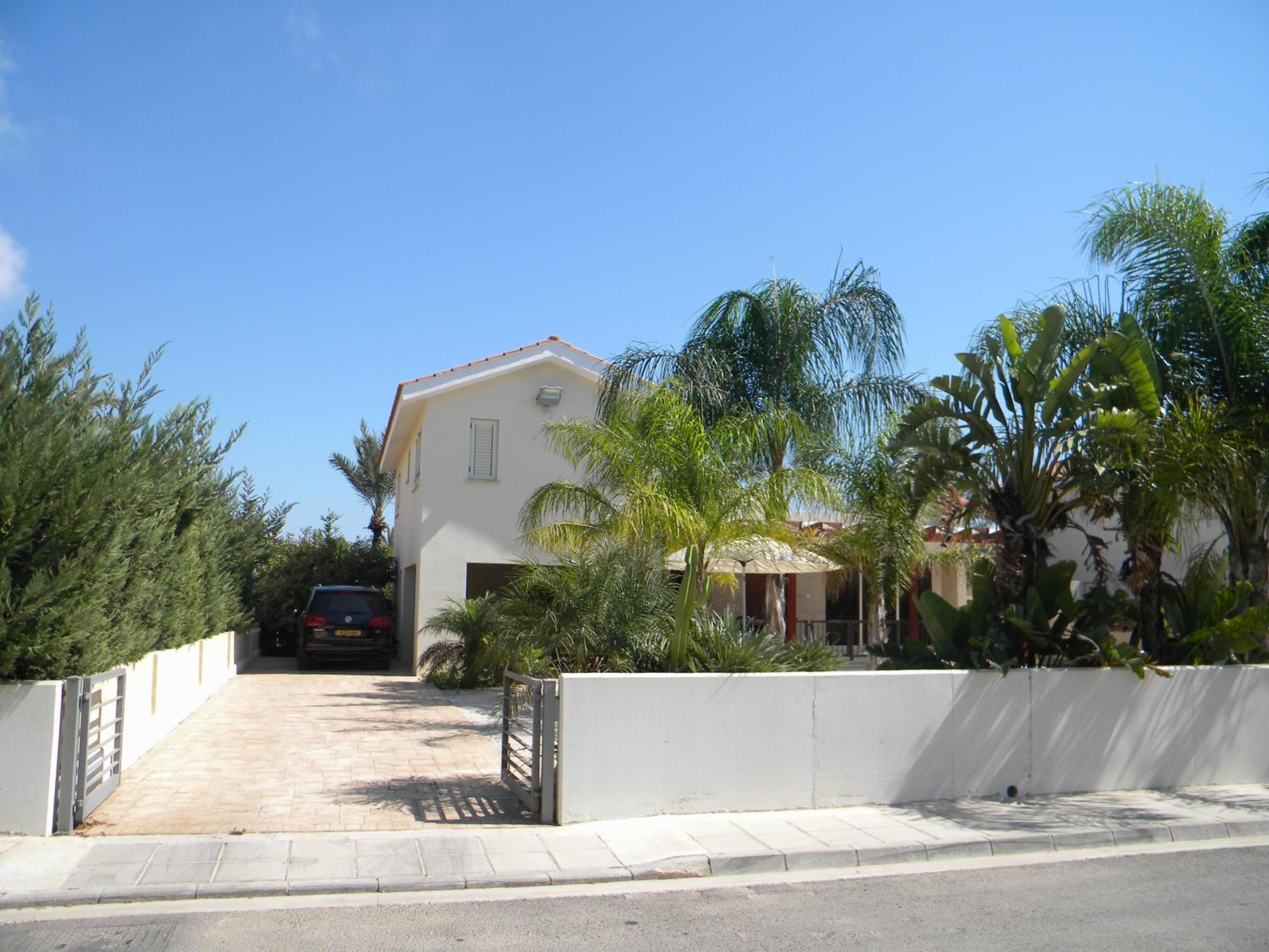 Villa Venus by Ezoria Villas