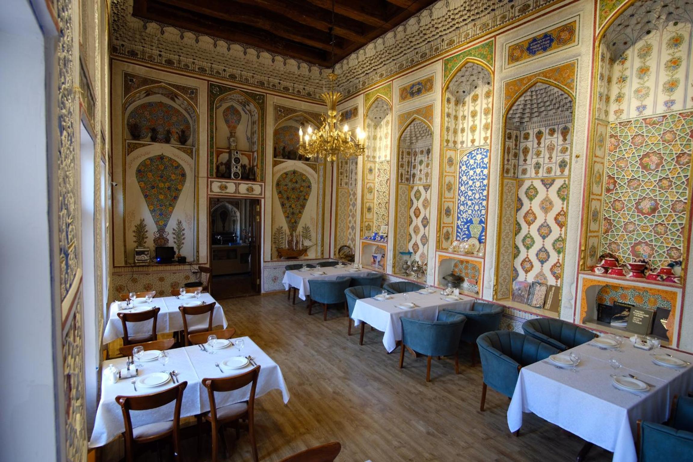 restaurant