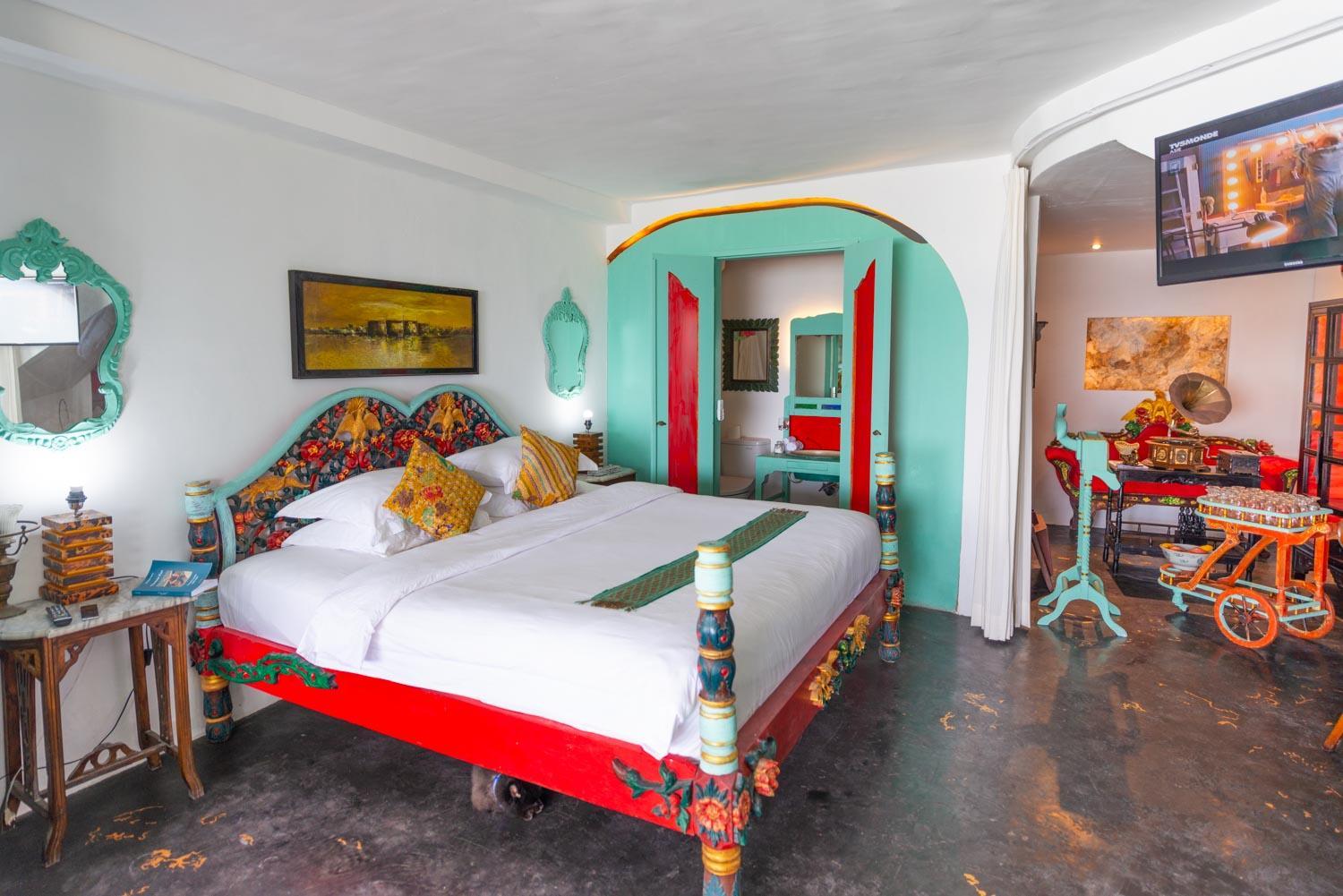 hotel room