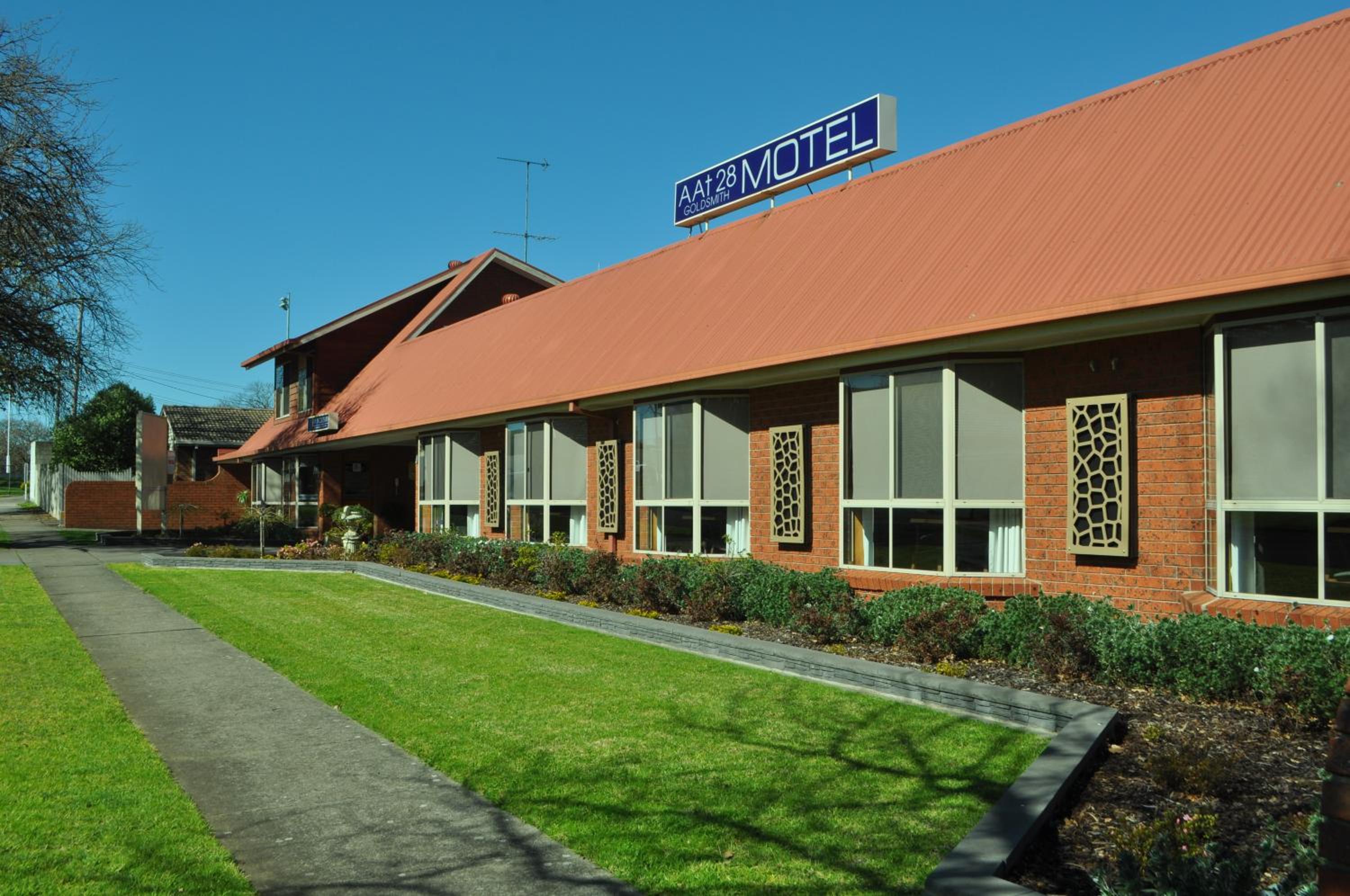 AAt 28 Goldsmith Motel