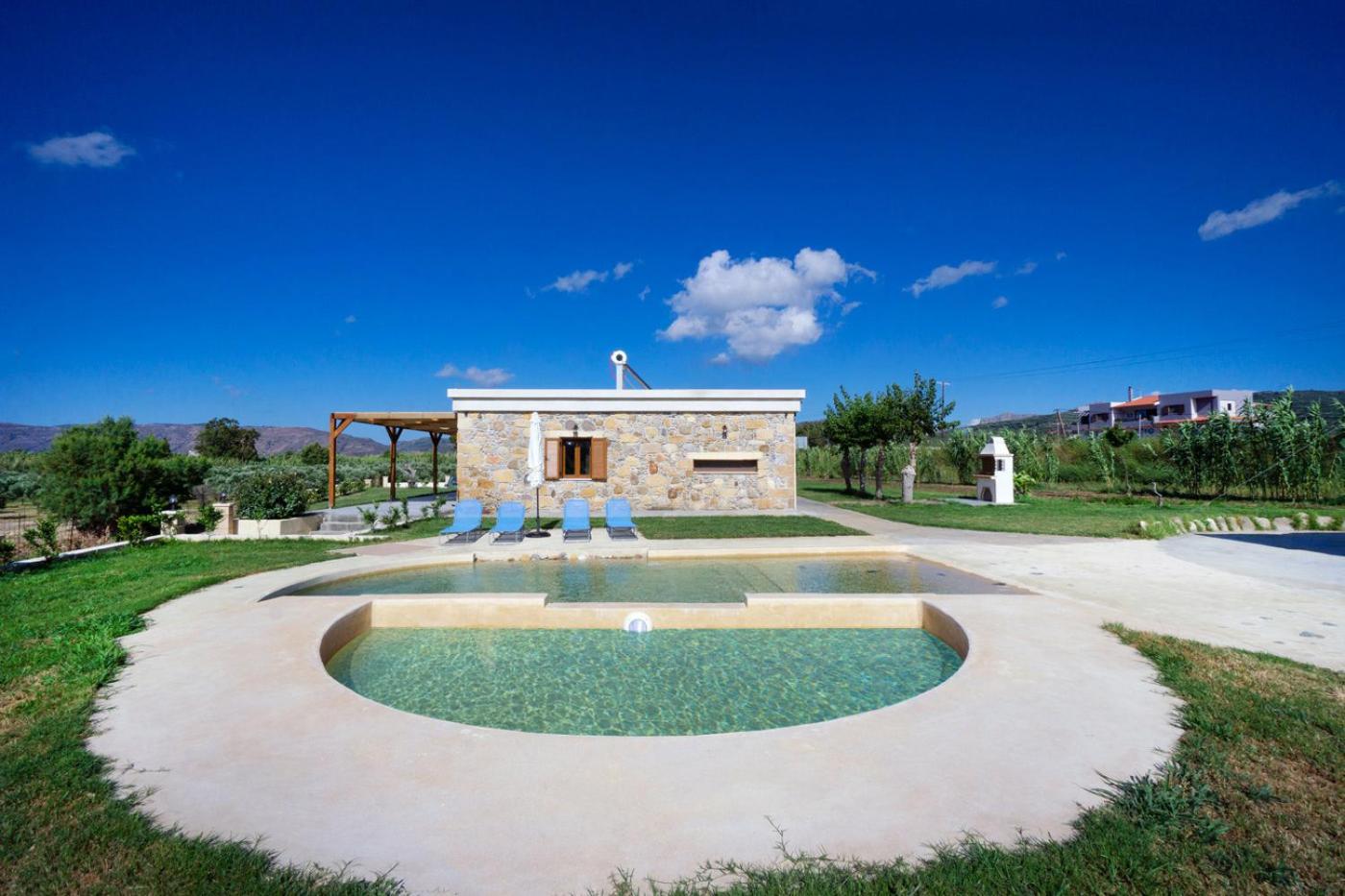 Iridanos Villa photo 3