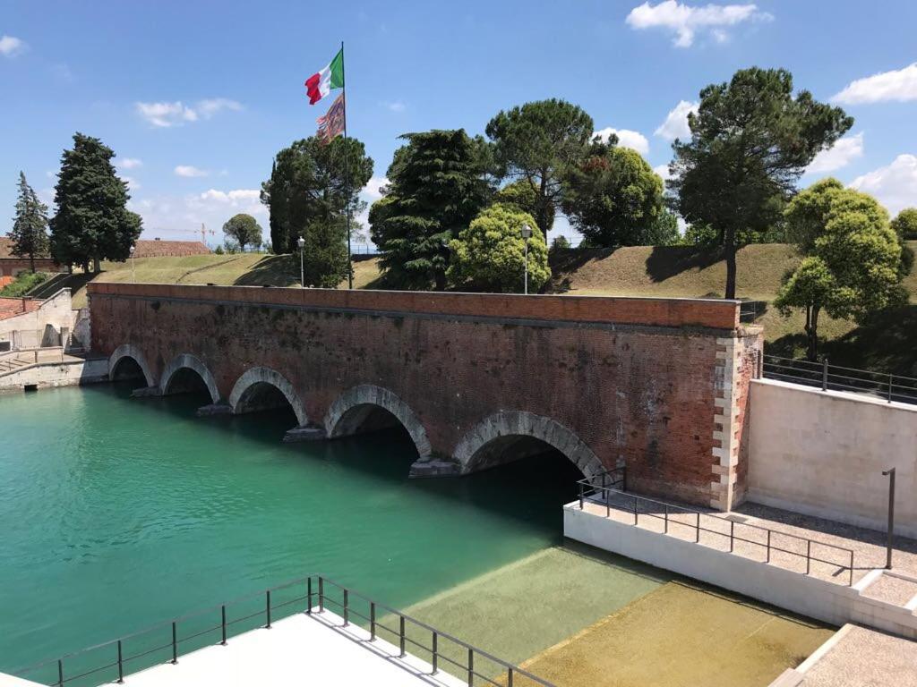 Canaletto Luxury Home view 3