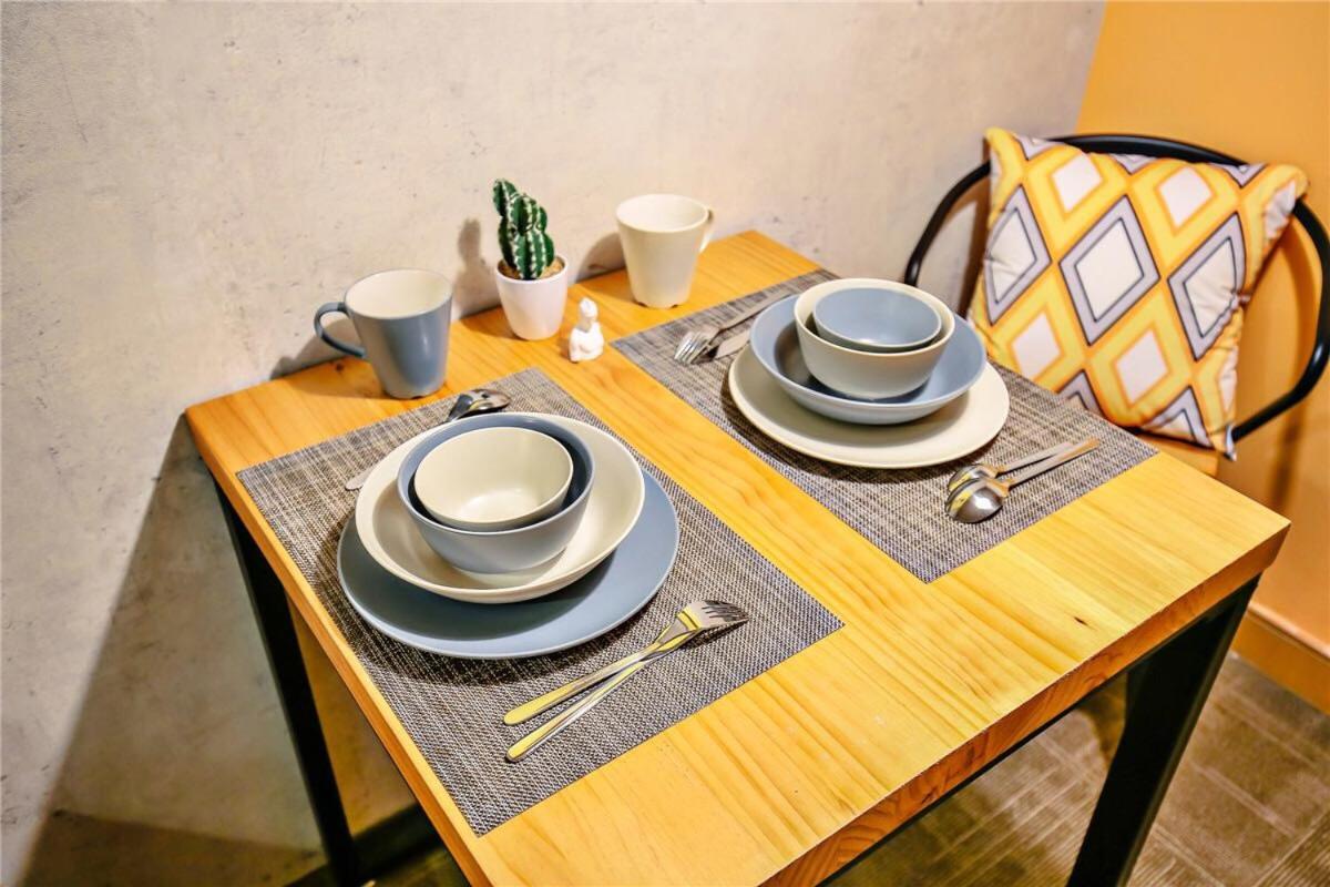 Hangzhou Xihu District ·Huanglong Sports Center Locals Apartment 00147450