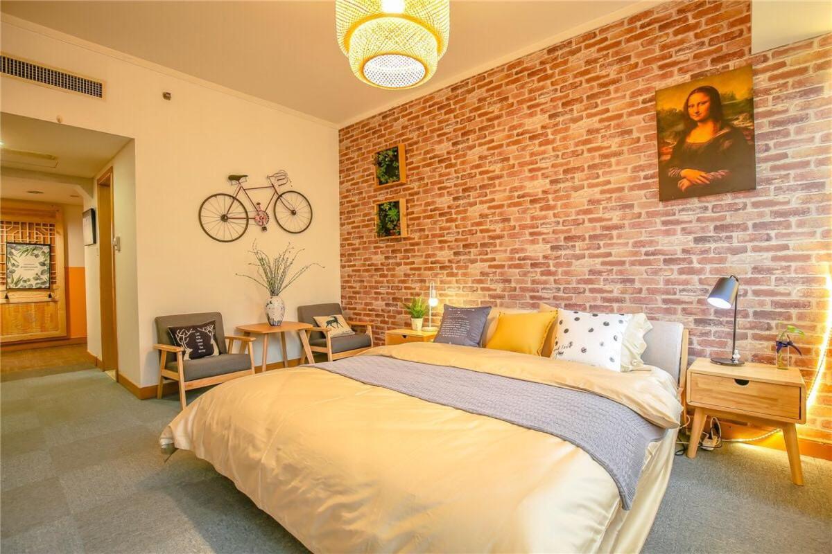 Hangzhou Xihu District ·Huanglong Sports Center Locals Apartment 00147450