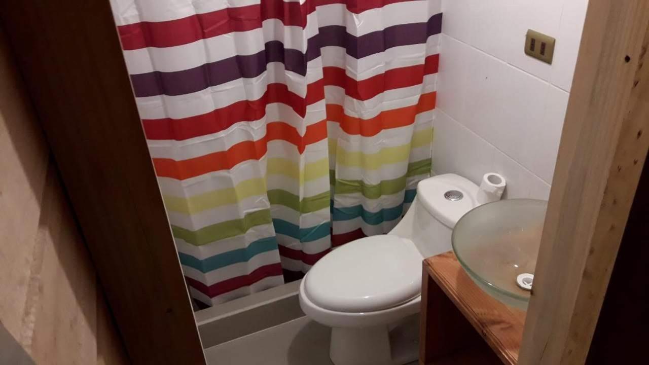 Acuarela minicasas con piscina en Lago Vichuquen