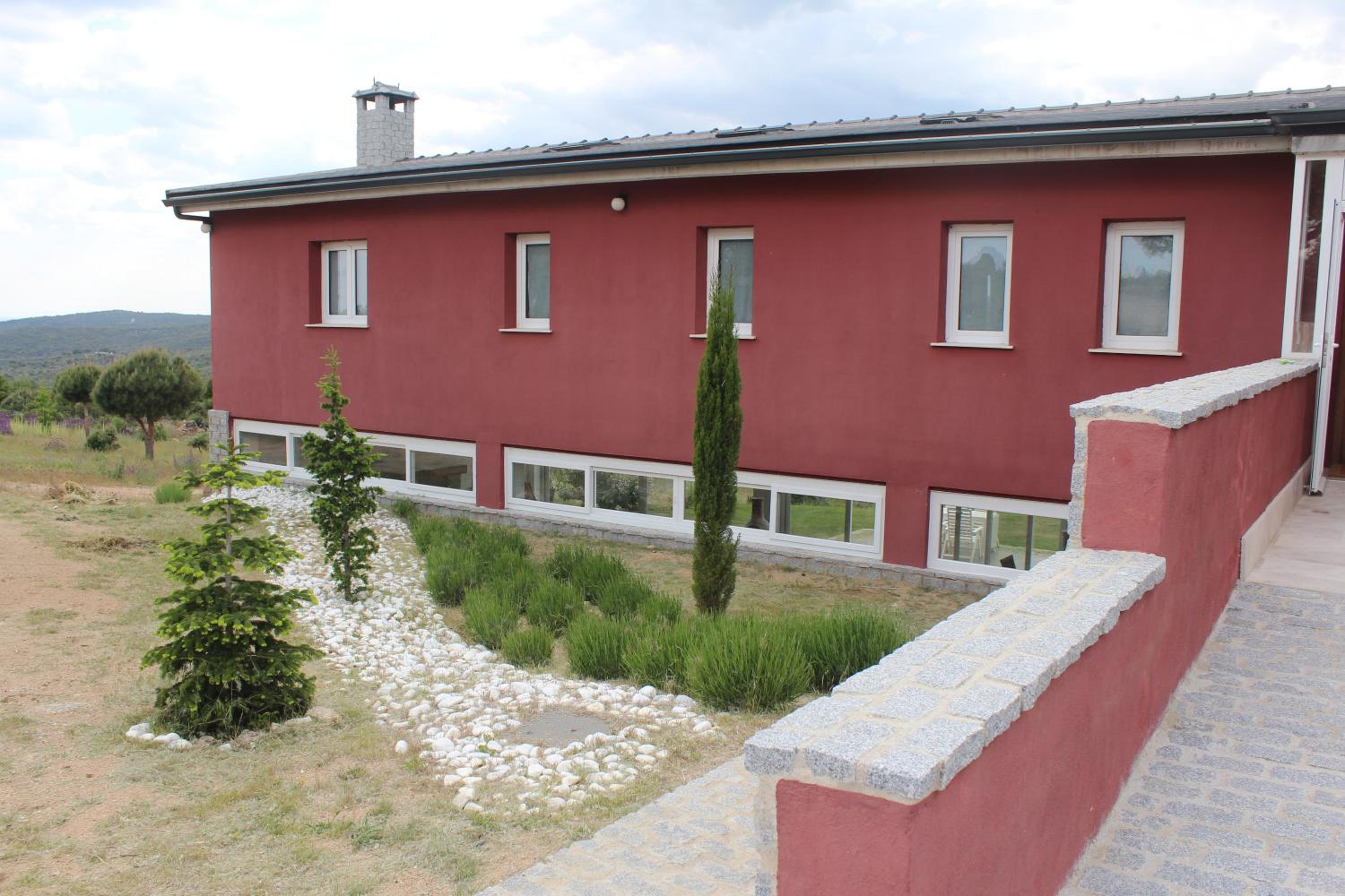 Photo 9