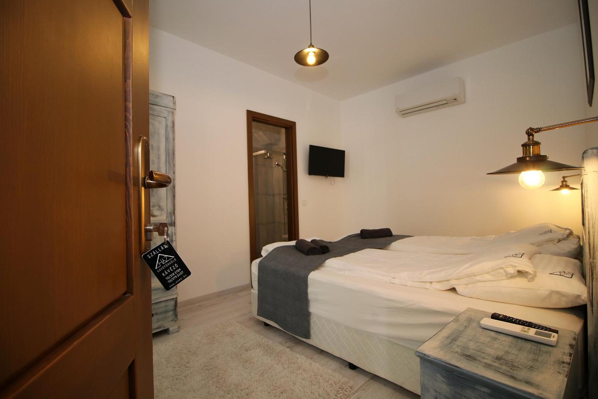 Photo 68