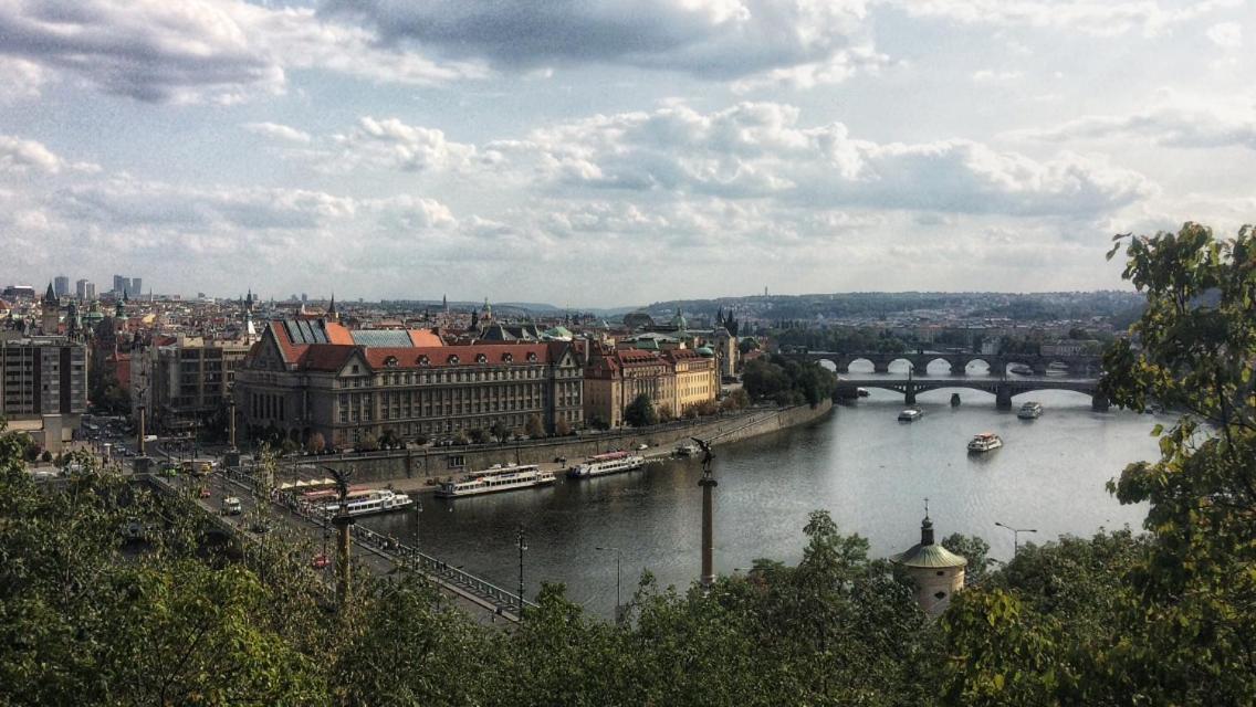 Spacious Prague View Apartment