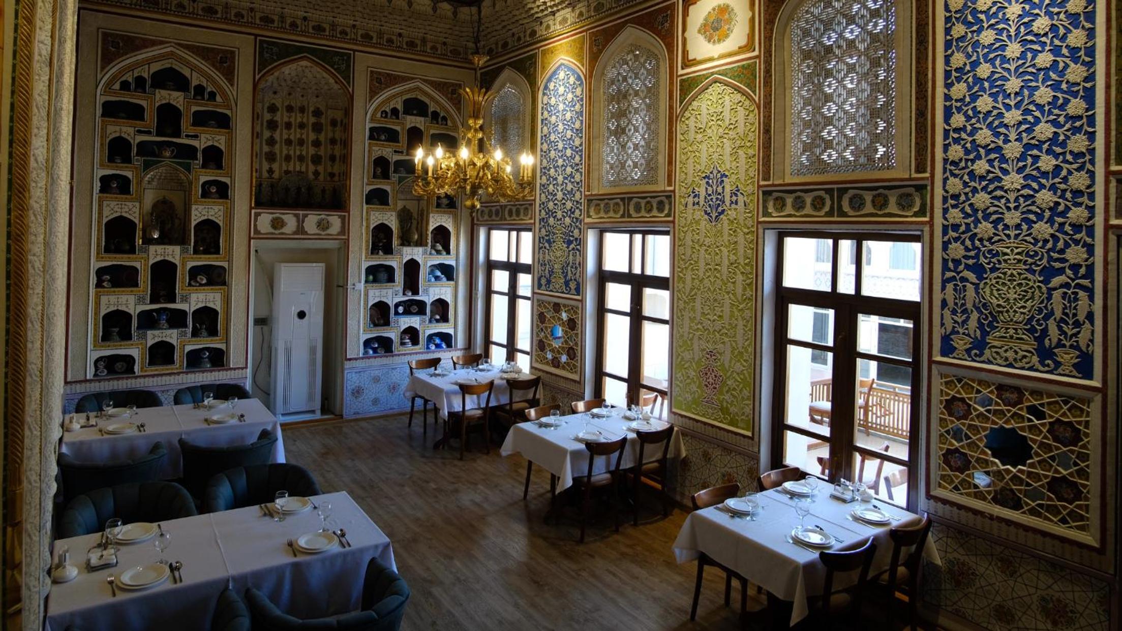 restaurant