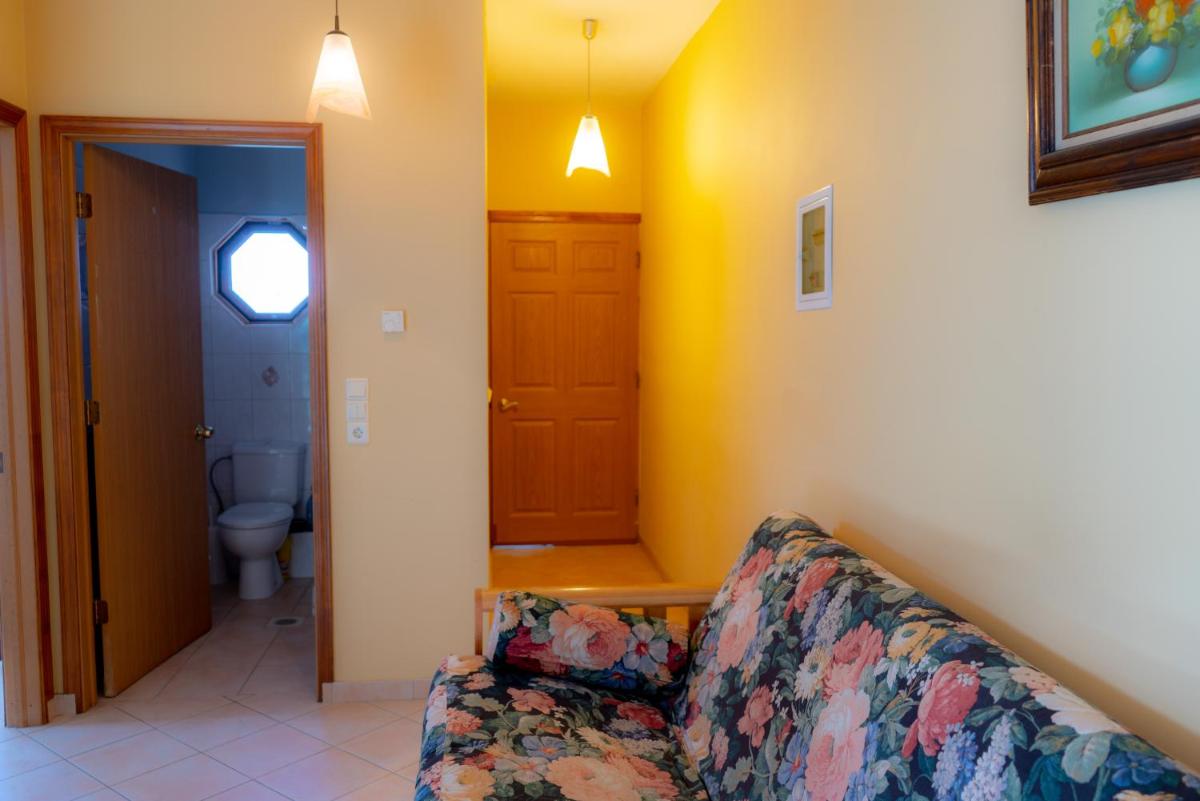 Valsamis Villa Apartments photo 5