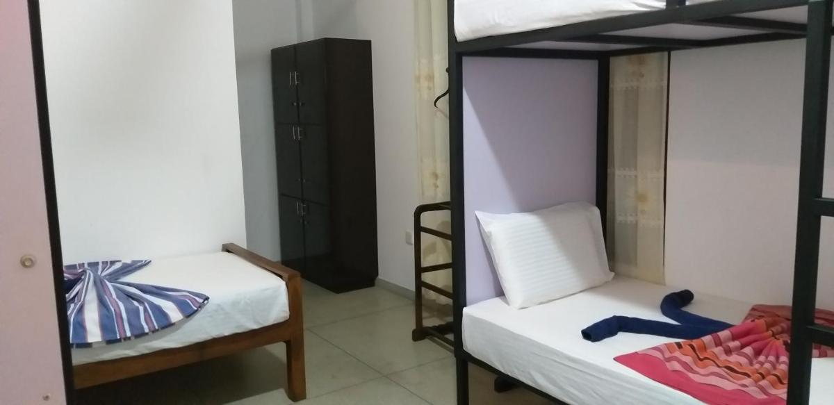 I & I Hostel