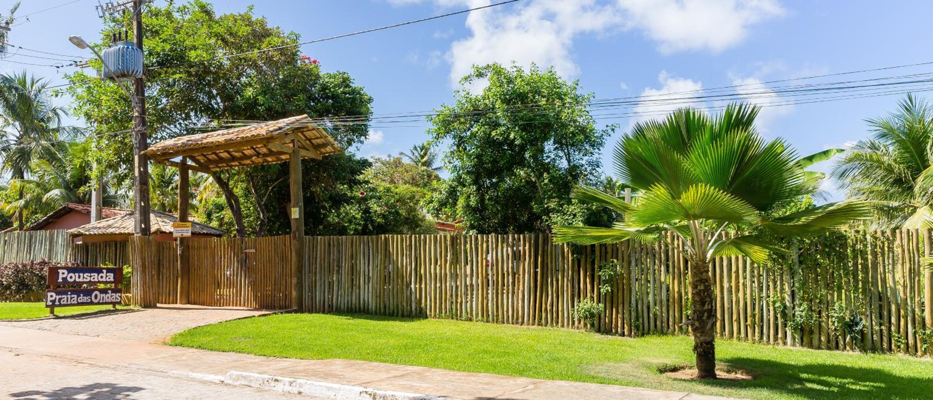 Hotel Pousada Praia das Ondas - Pé na areia - Image 1