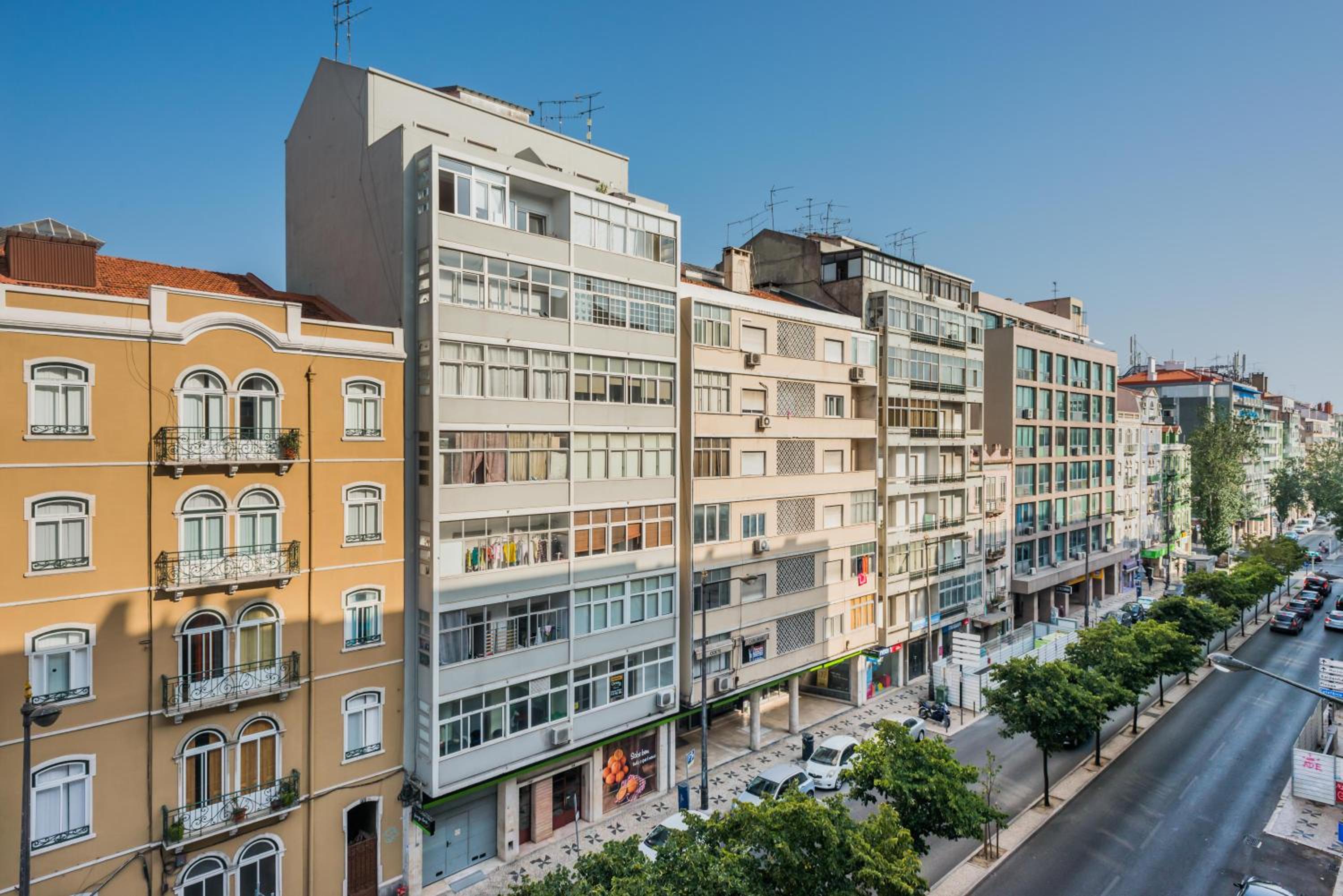 137 LuxResidence — Lisbon
