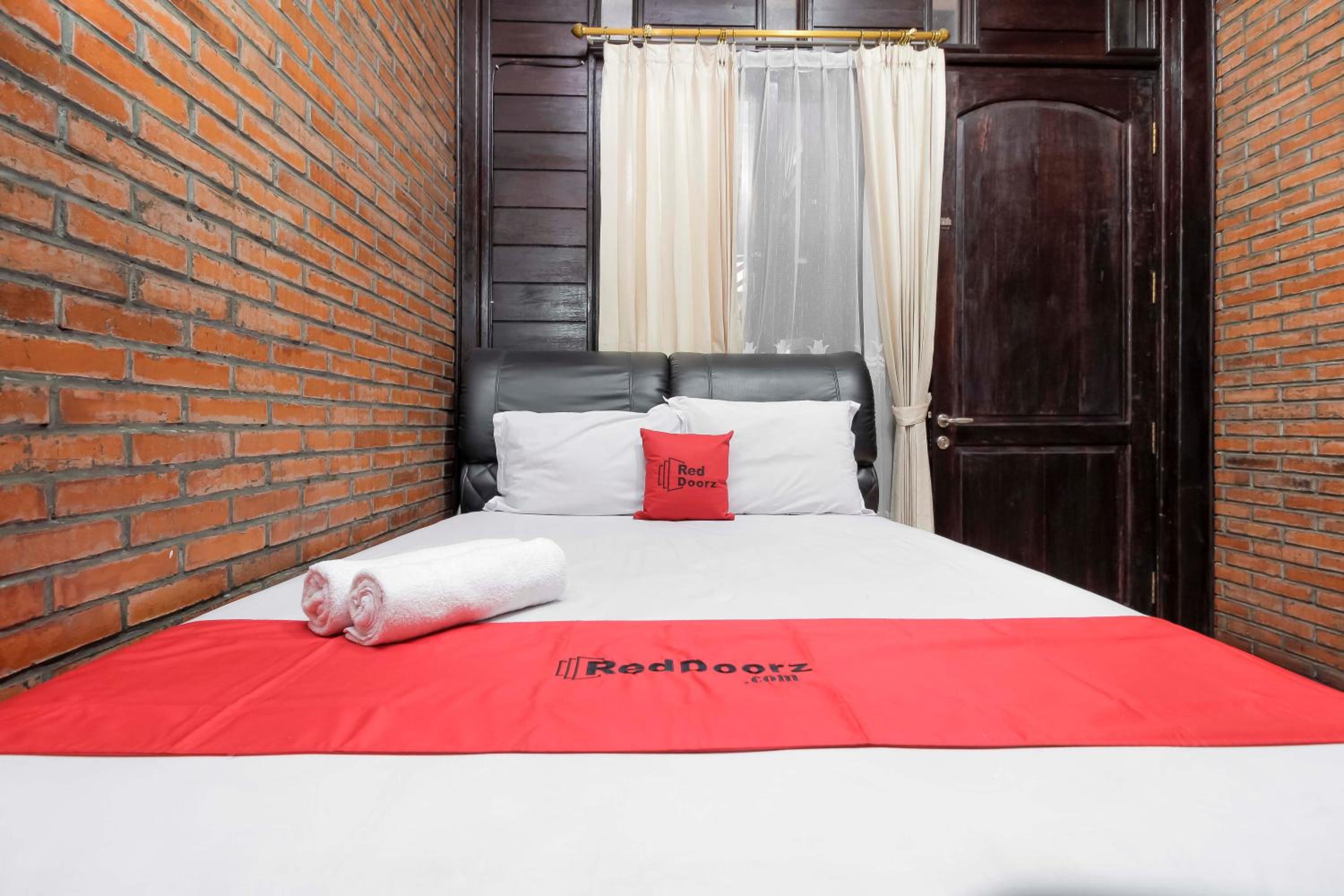 RedDoorz @ Cilandak Timur