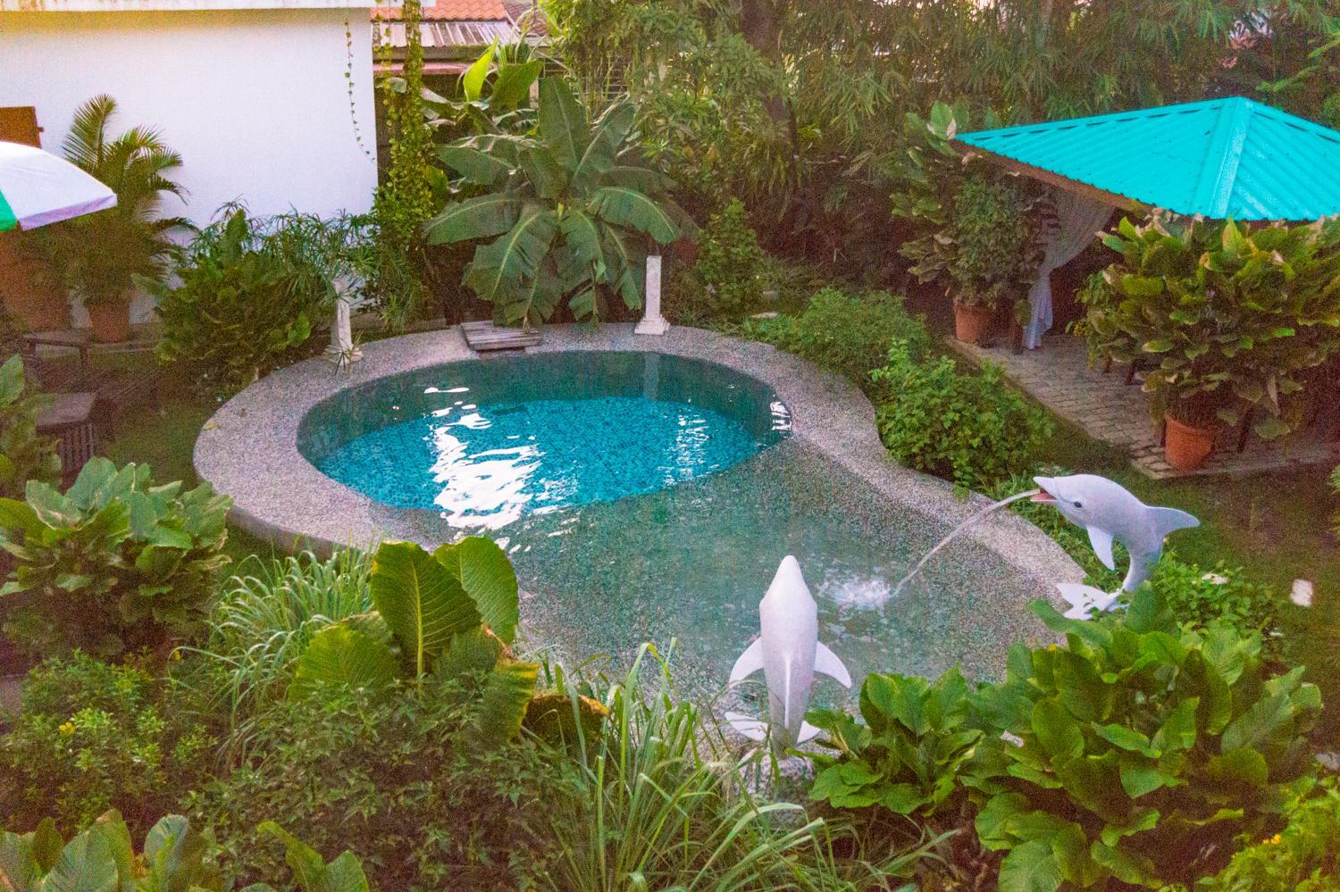HAKS Boutique B&B with Pool & Farm-to-Table Dining