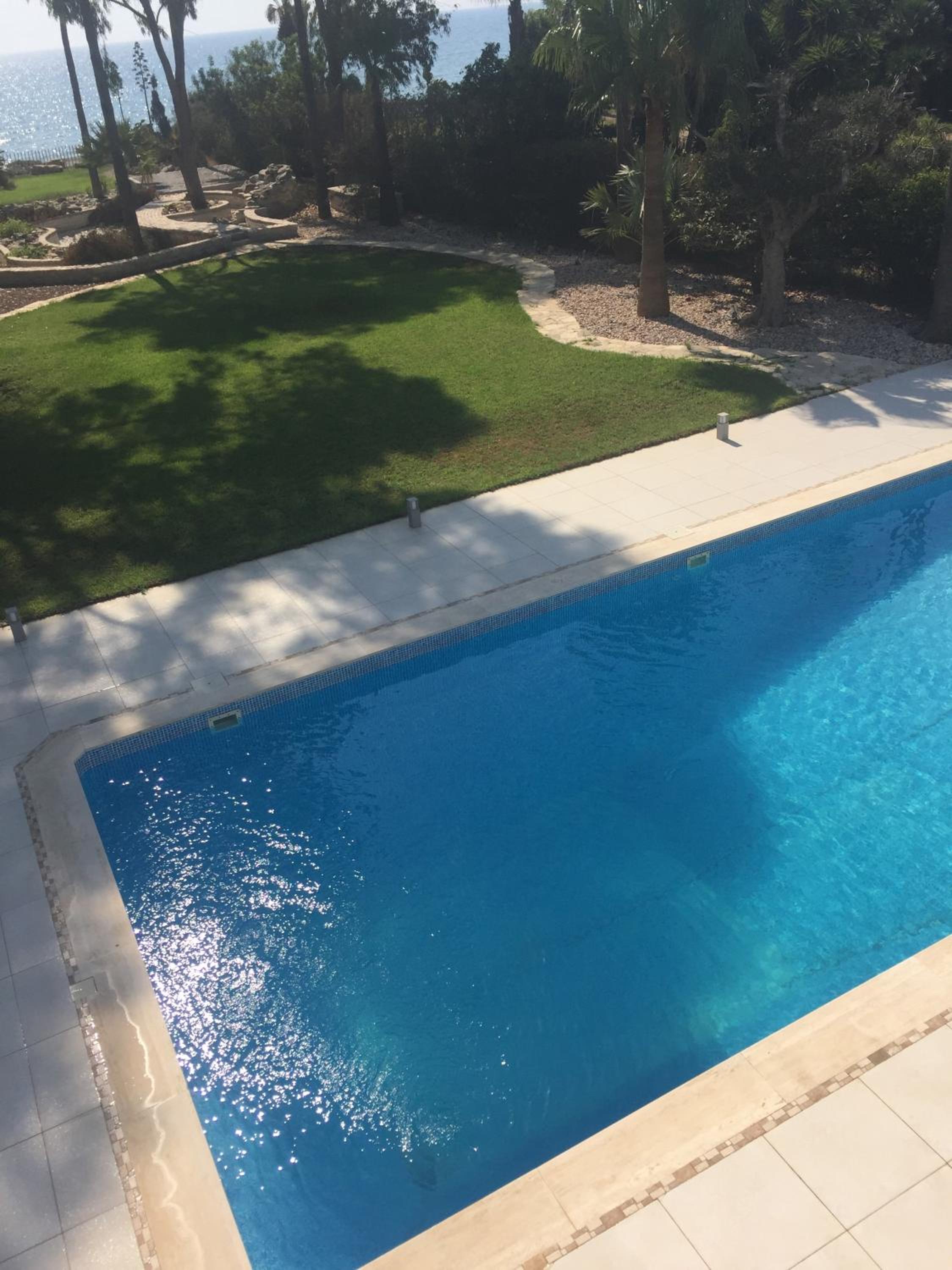 Deluxe First Line Villa view 4