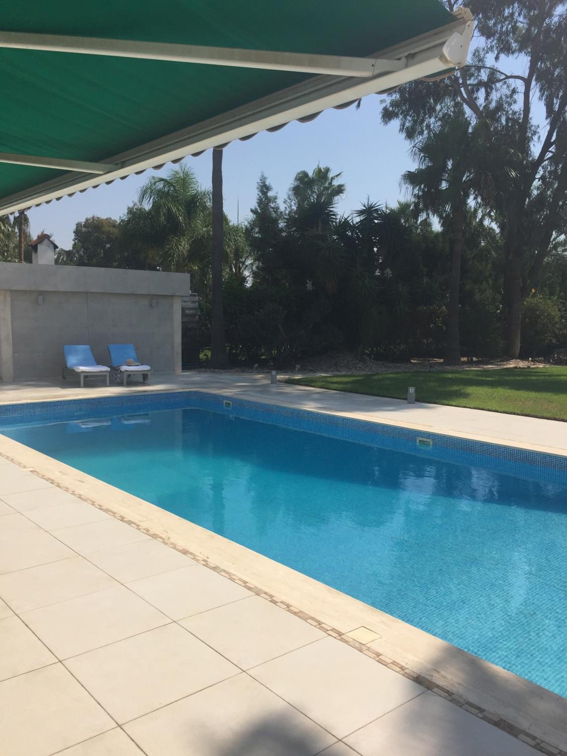 Deluxe First Line Villa view 3