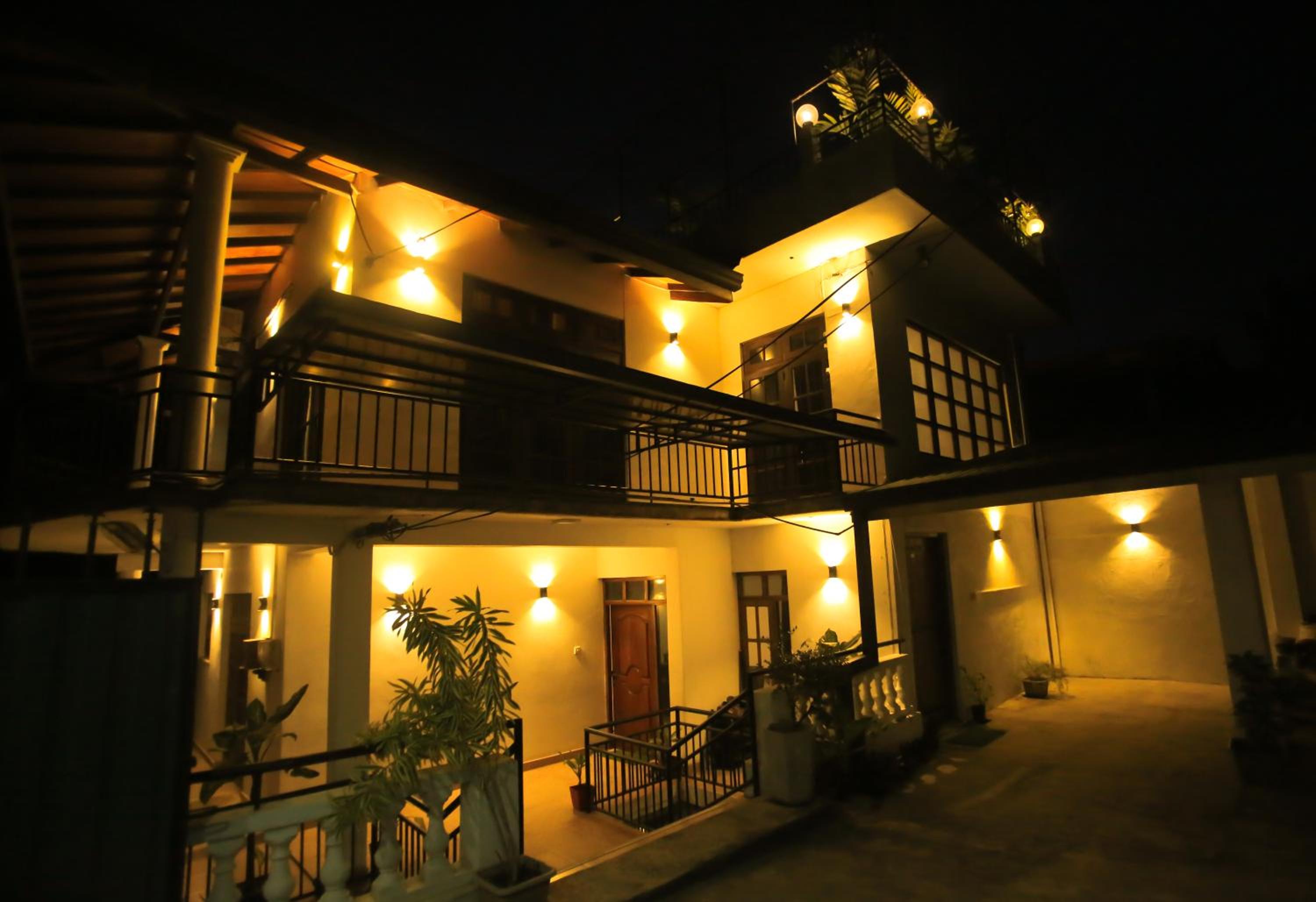 Kandyan Fo Rest view 2