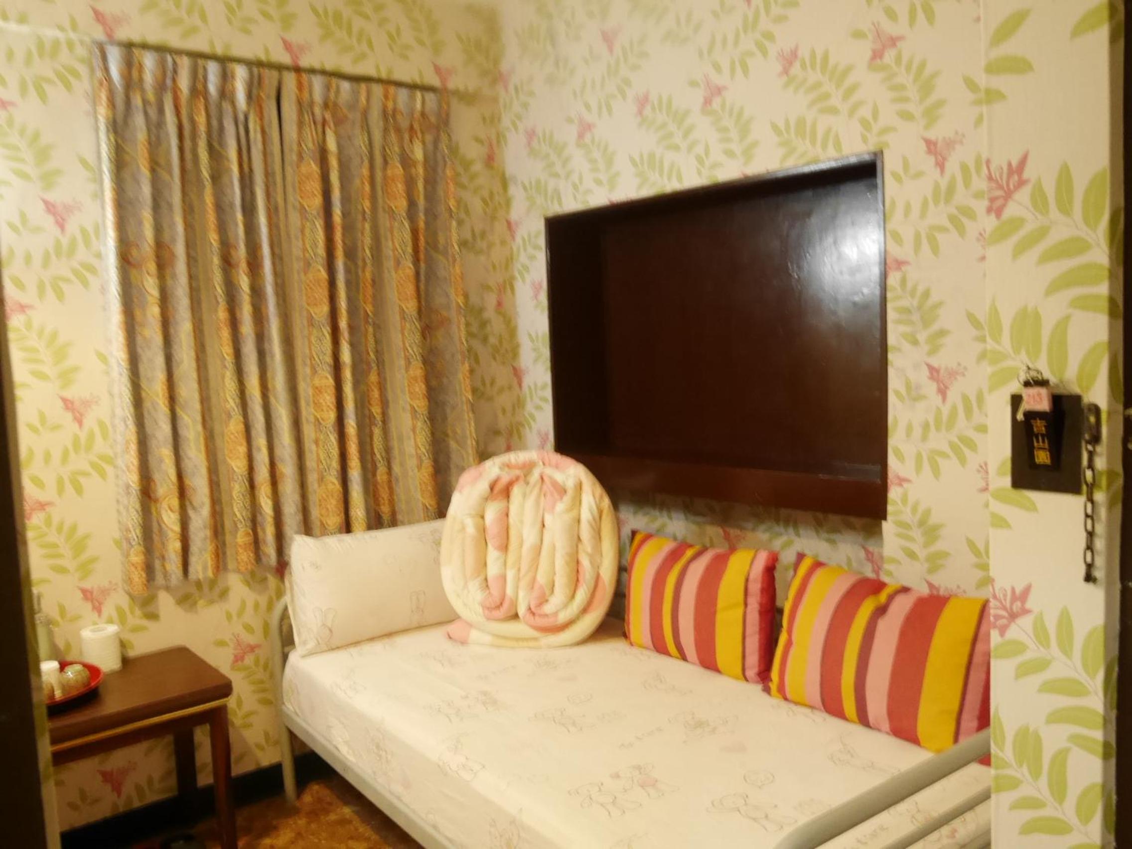 Ku Shan Yuan Hotel-No Lift