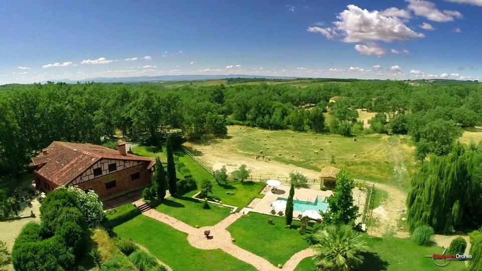CR La CASONA de VALFRIO - Alquiler completo en Cuacos de Yuste — building