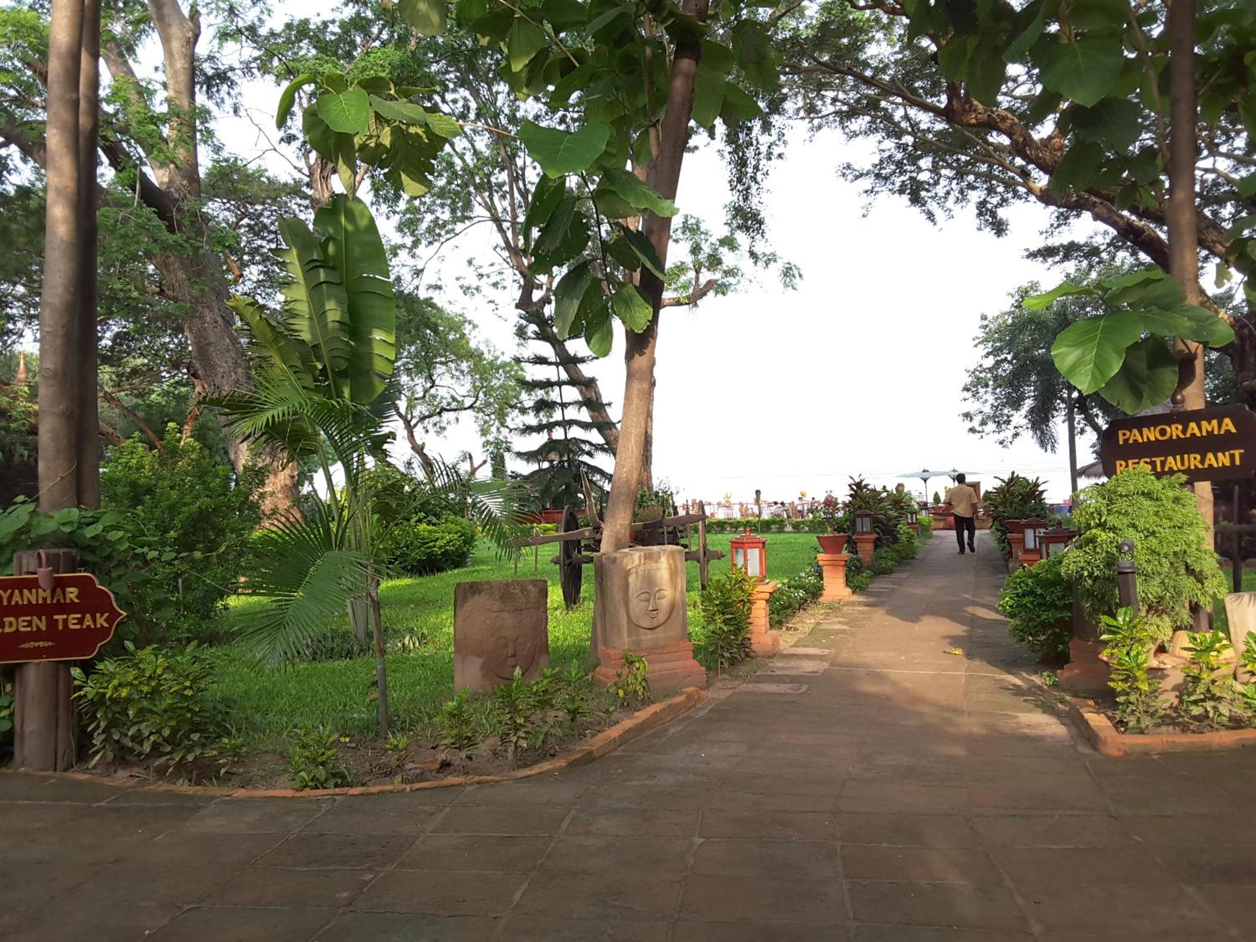 KMA Bagan Hotel River View