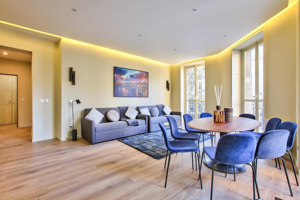 60-LUXURY PARISIAN HOME SEBASTOPOL (2DG)