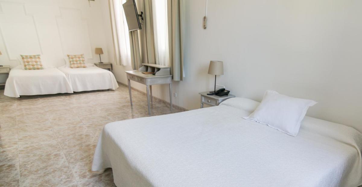Hotel Capri en Sitges — hotel room