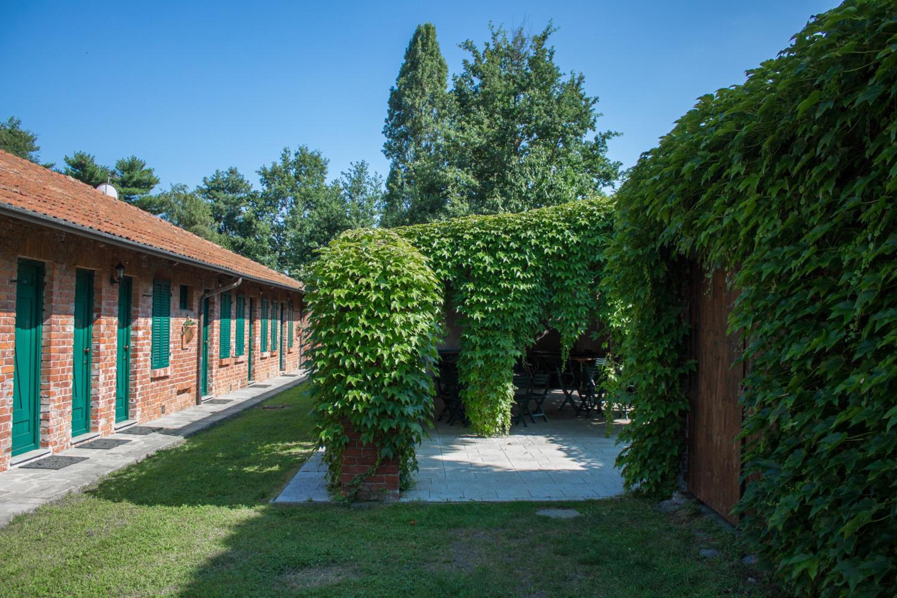 Photo 16