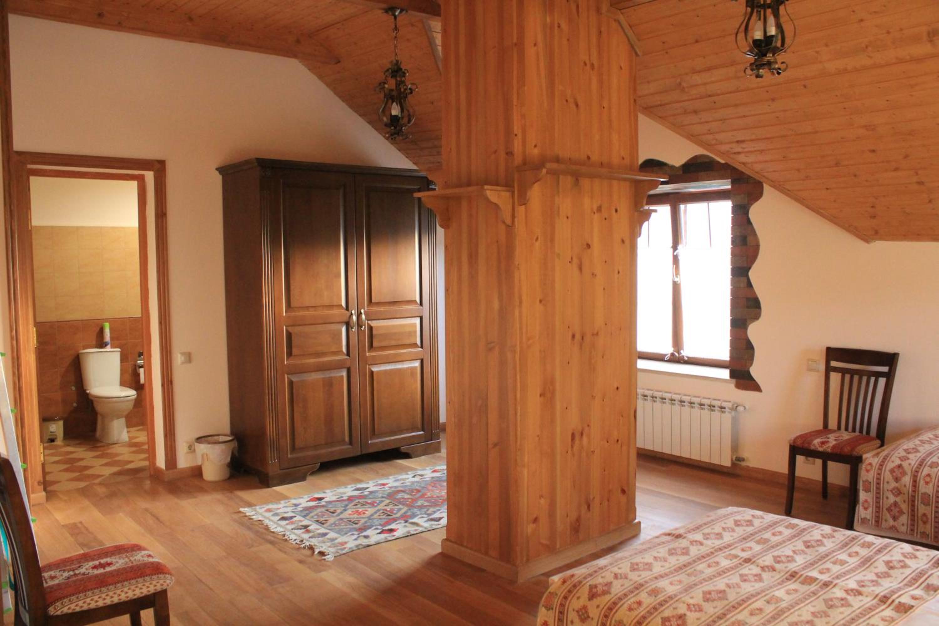 Garni HinYard