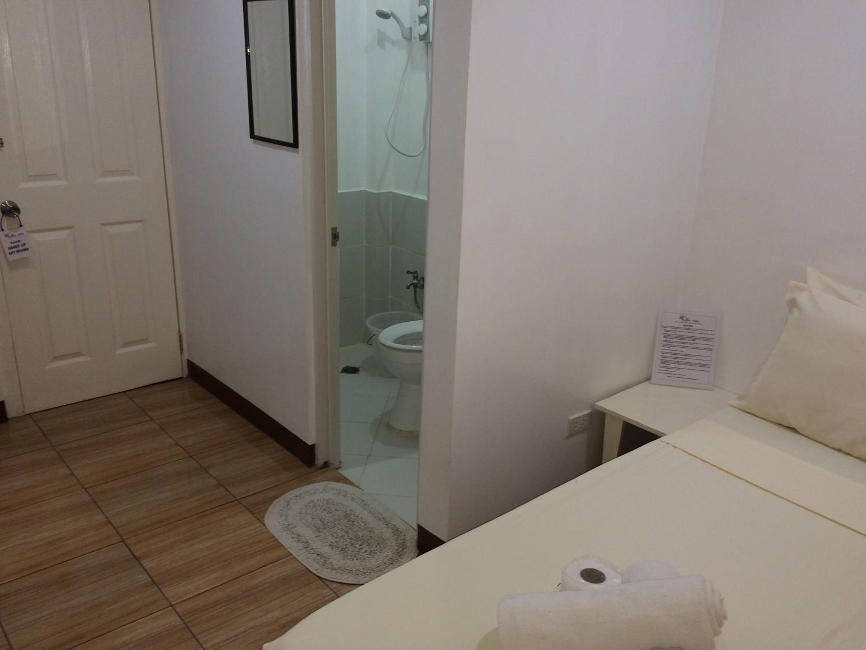 Photo 33