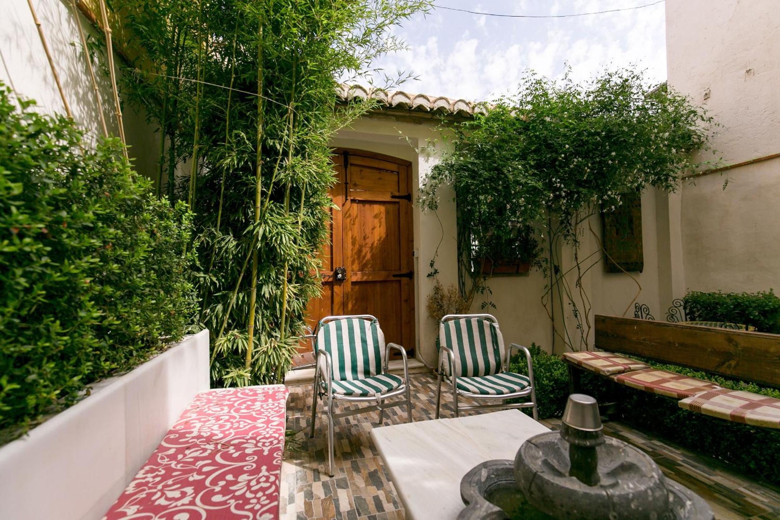 Charming Andalusian house - free parking