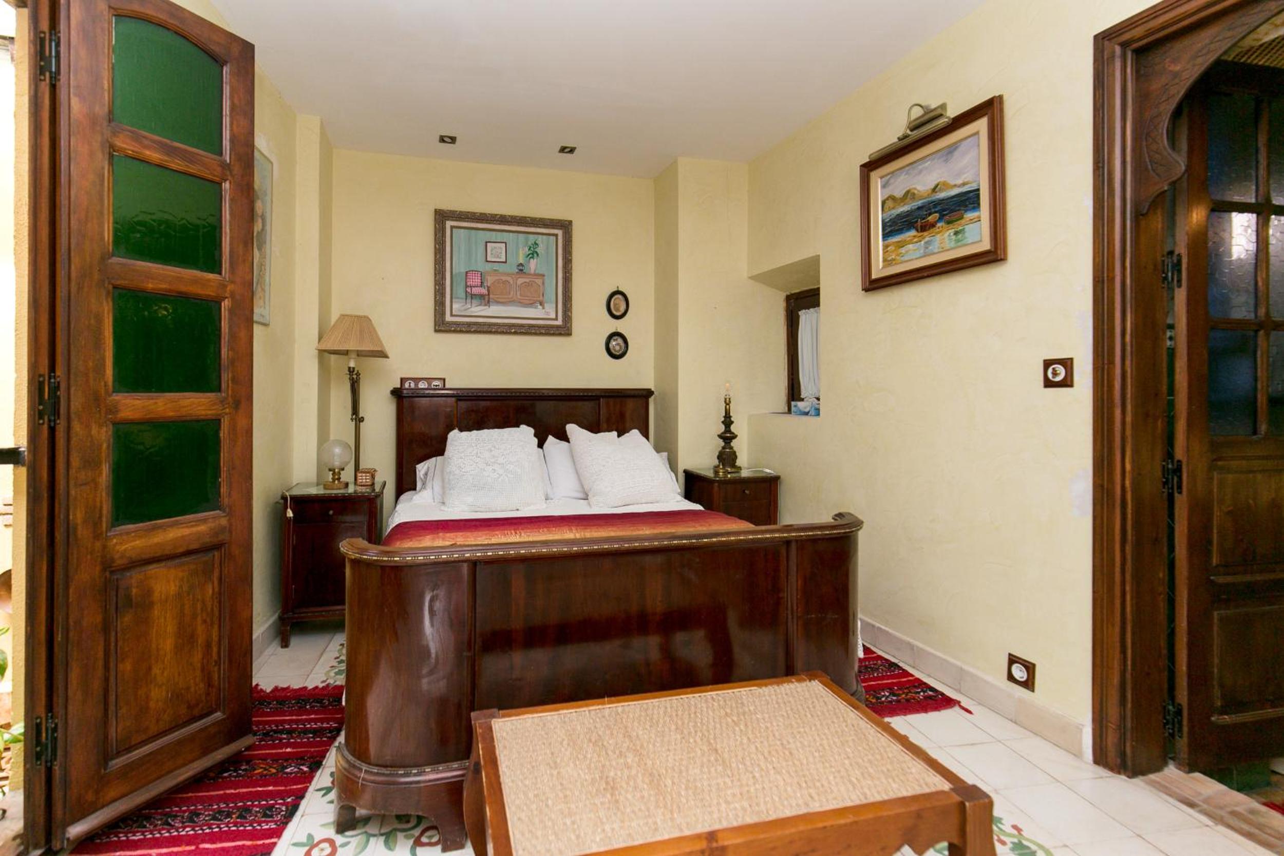 Charming Andalusian house - free parking