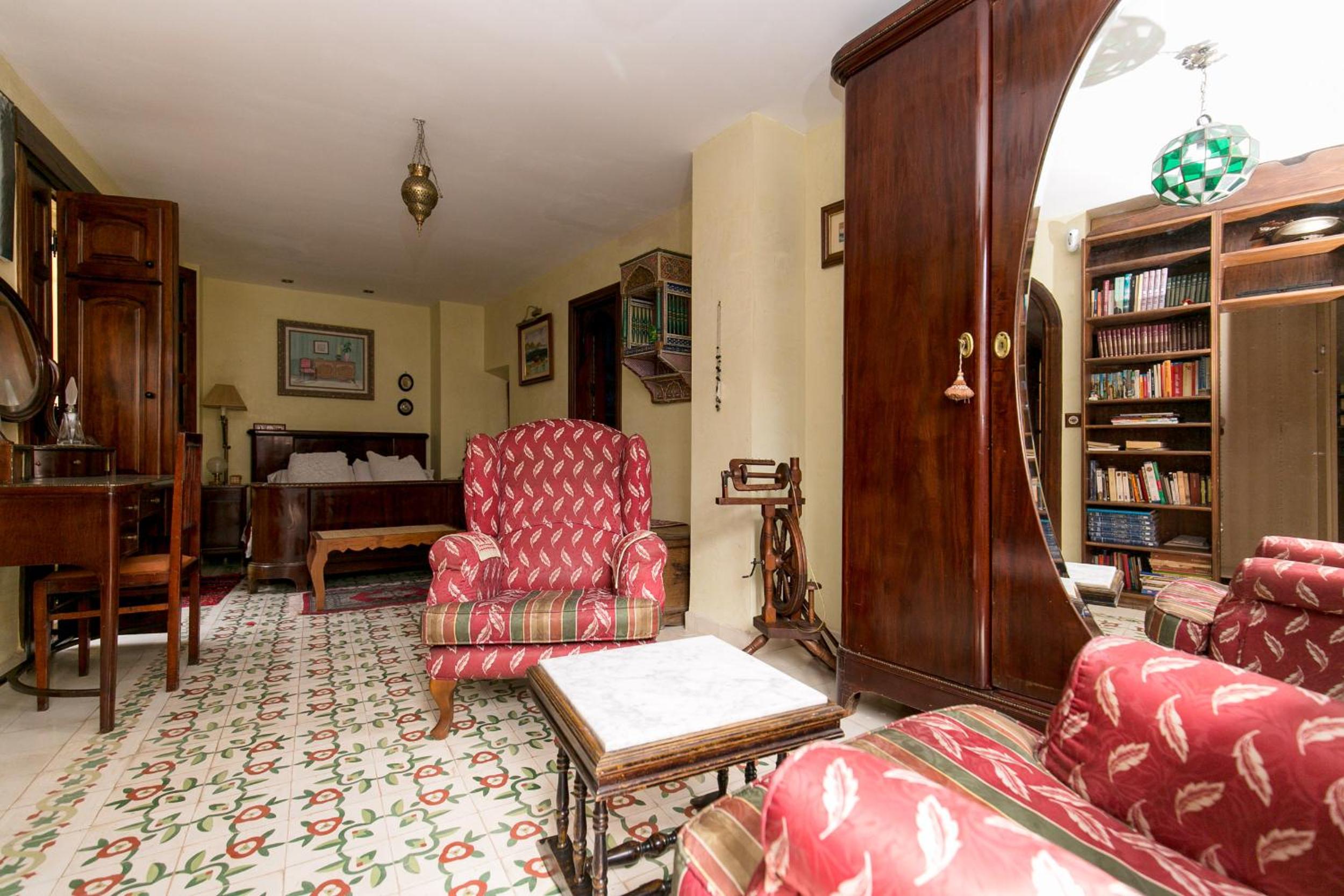 Charming Andalusian house - free parking