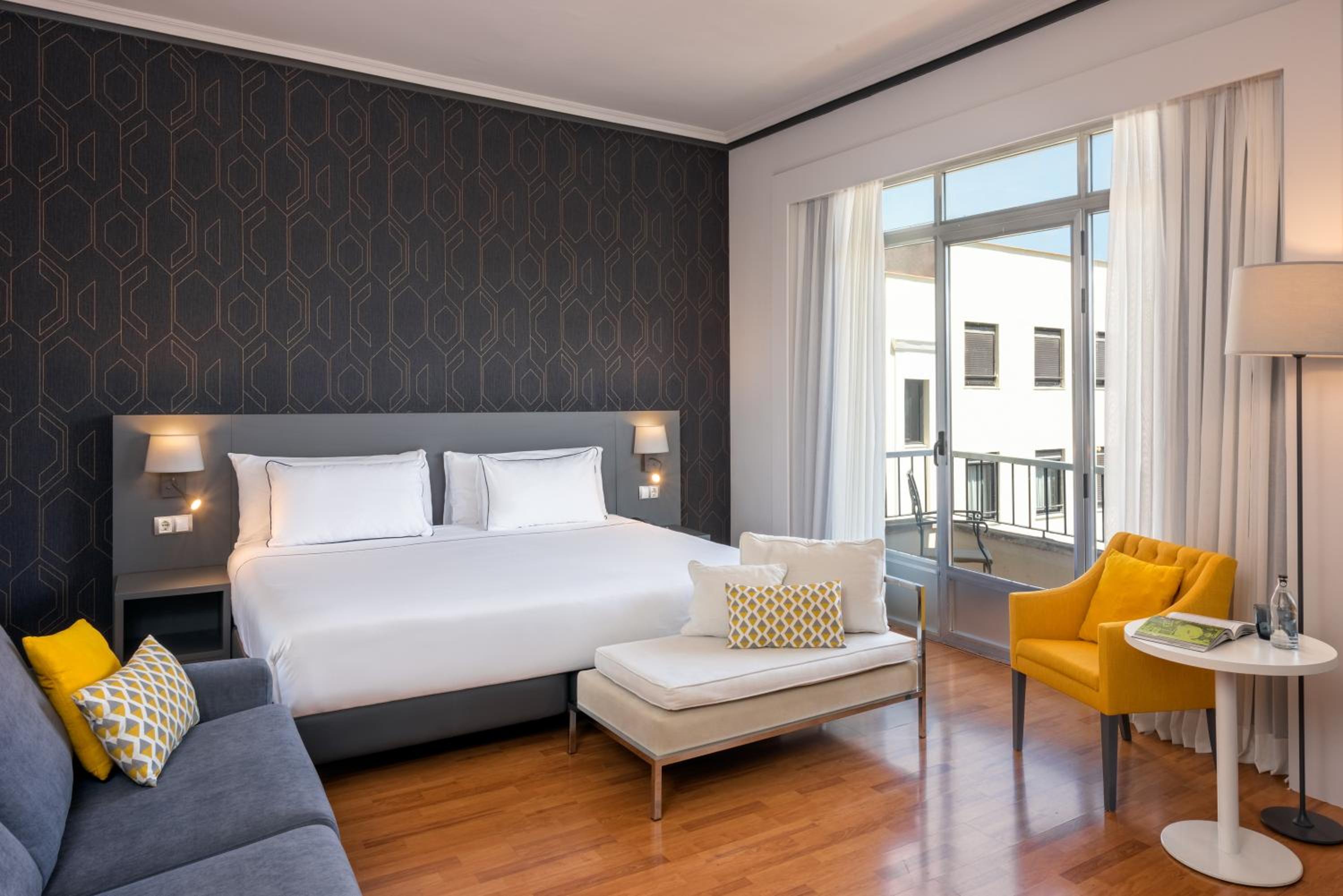 Hotel Madrid Plaza de España, Affiliated by Meliá-0