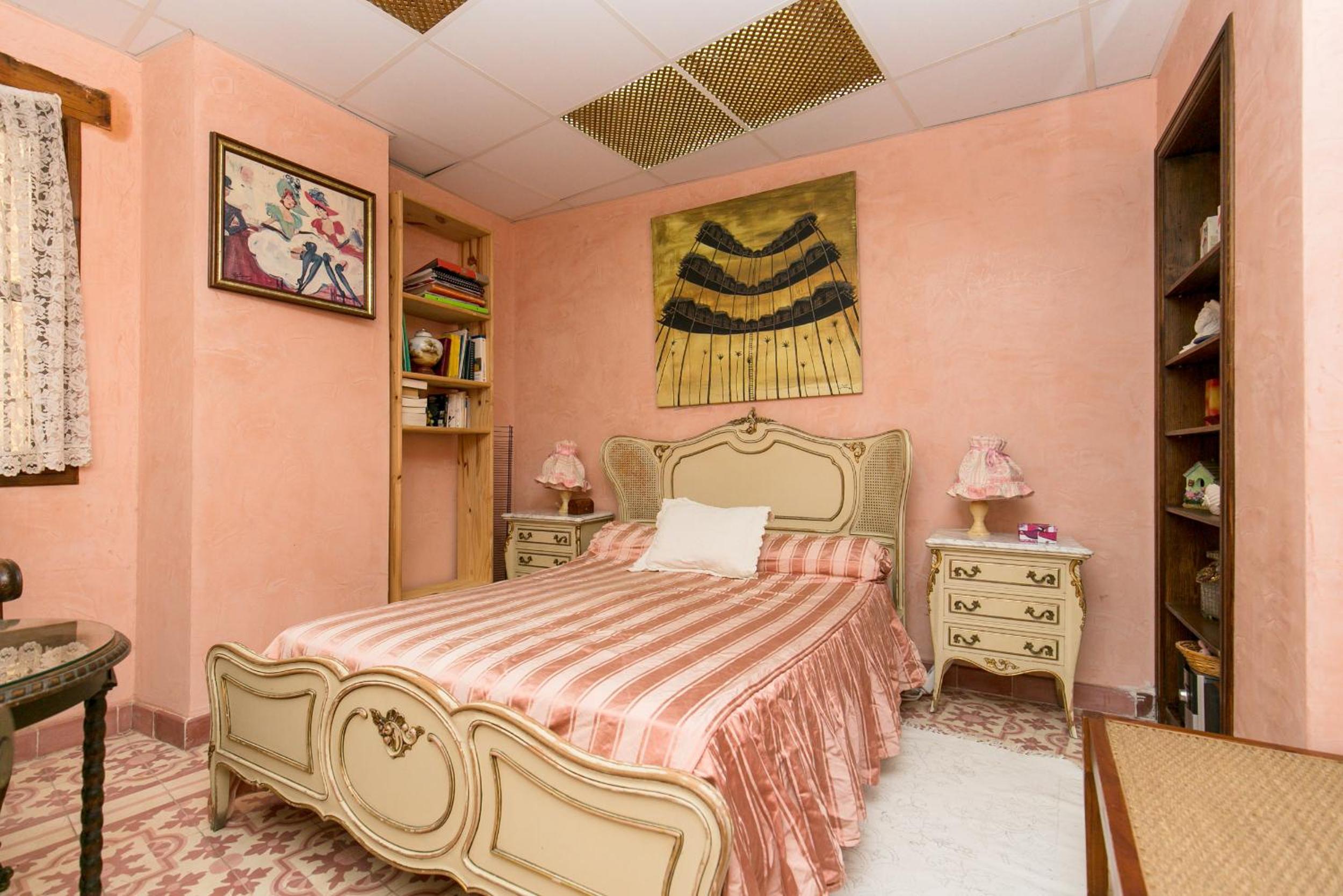 Charming Andalusian house - free parking