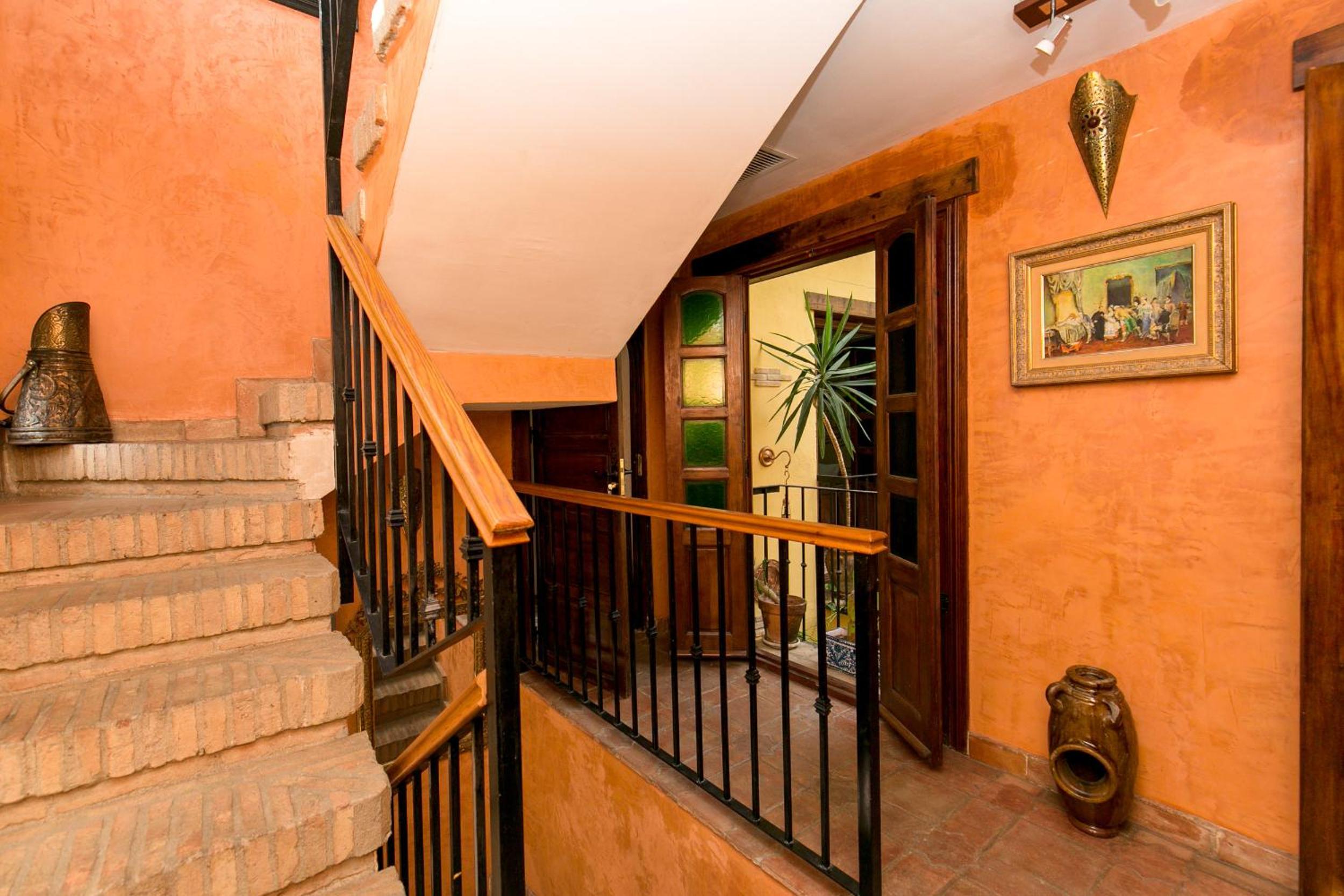 Charming Andalusian house - free parking