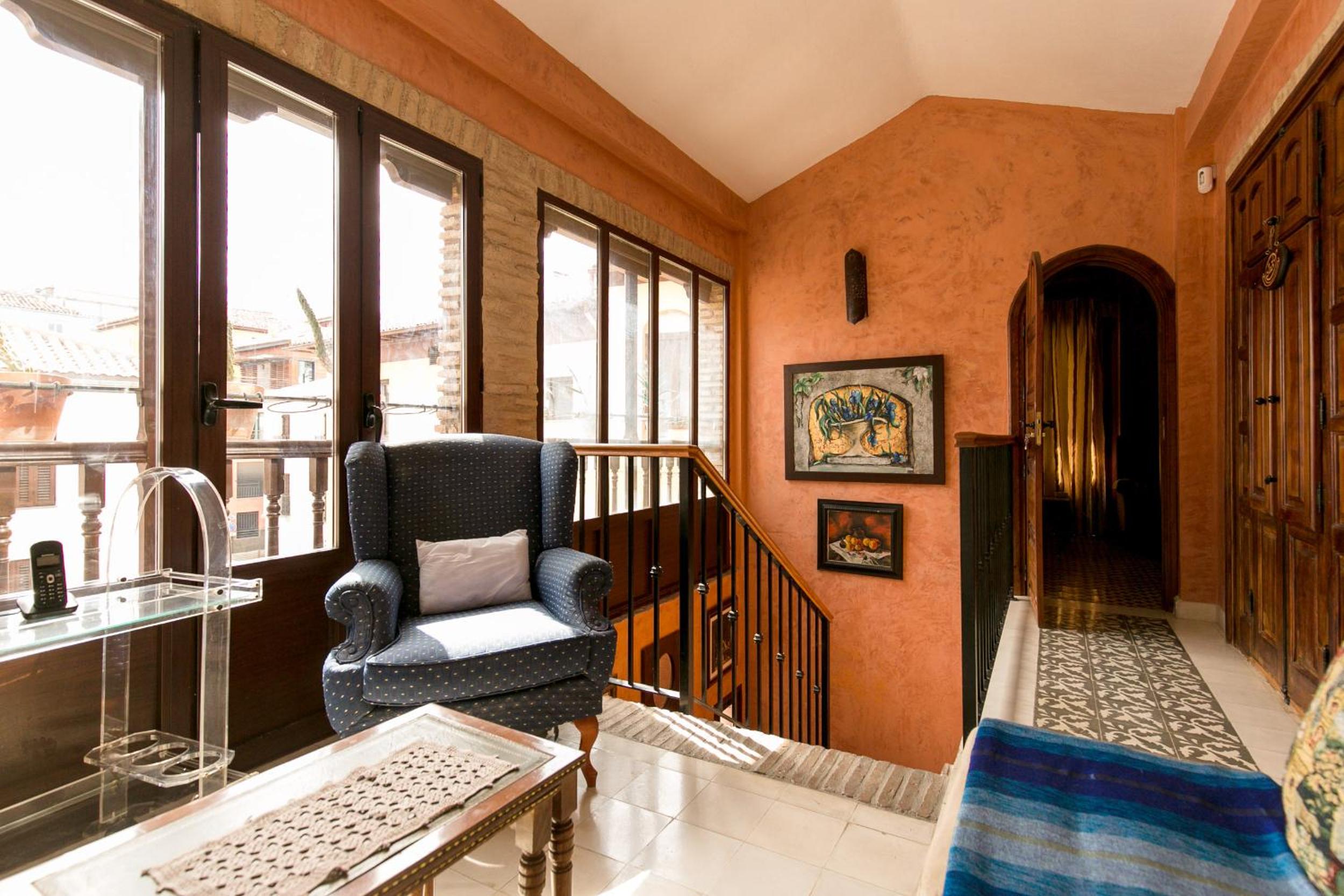 Charming Andalusian house - free parking
