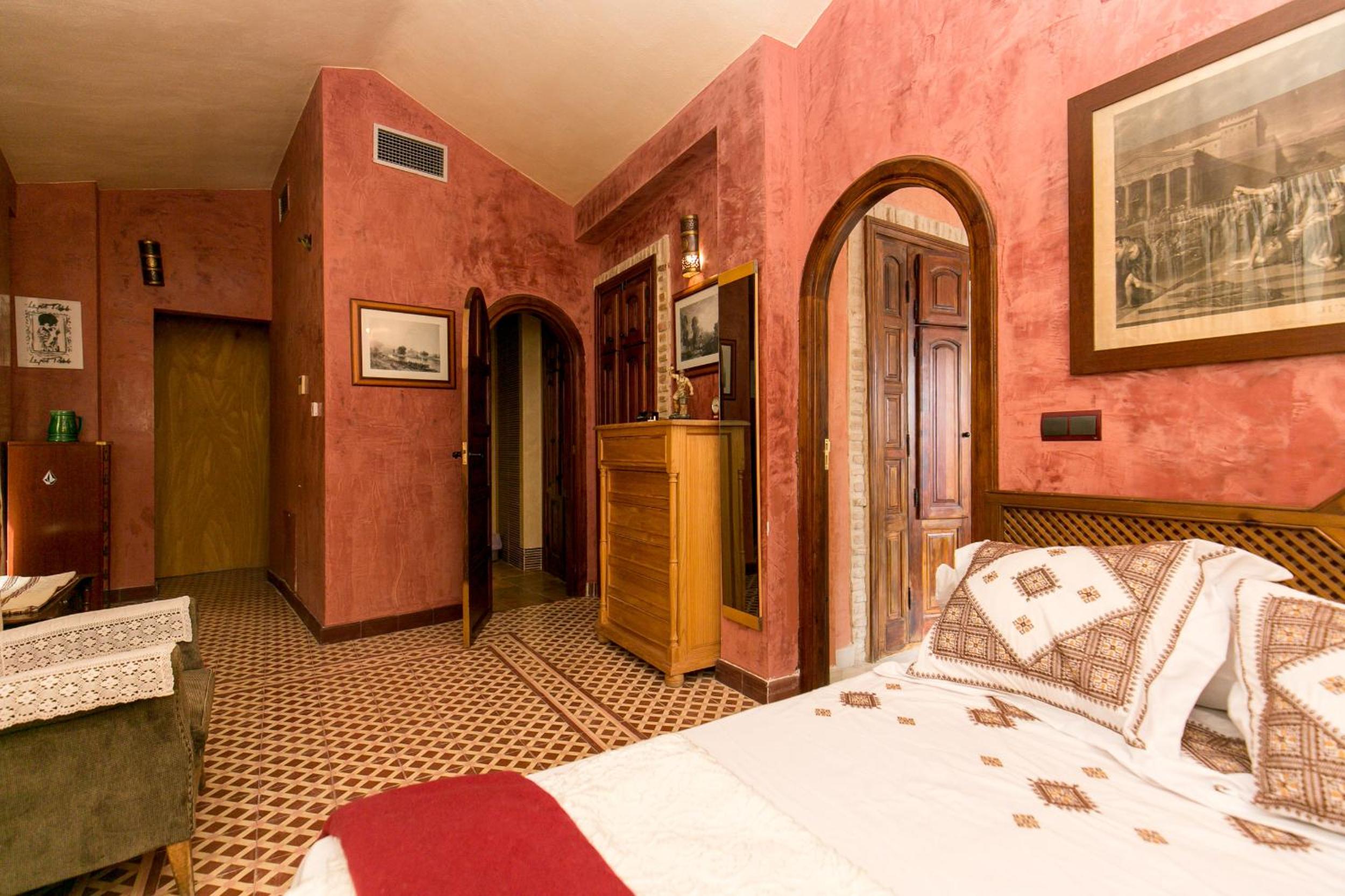 Charming Andalusian house - free parking