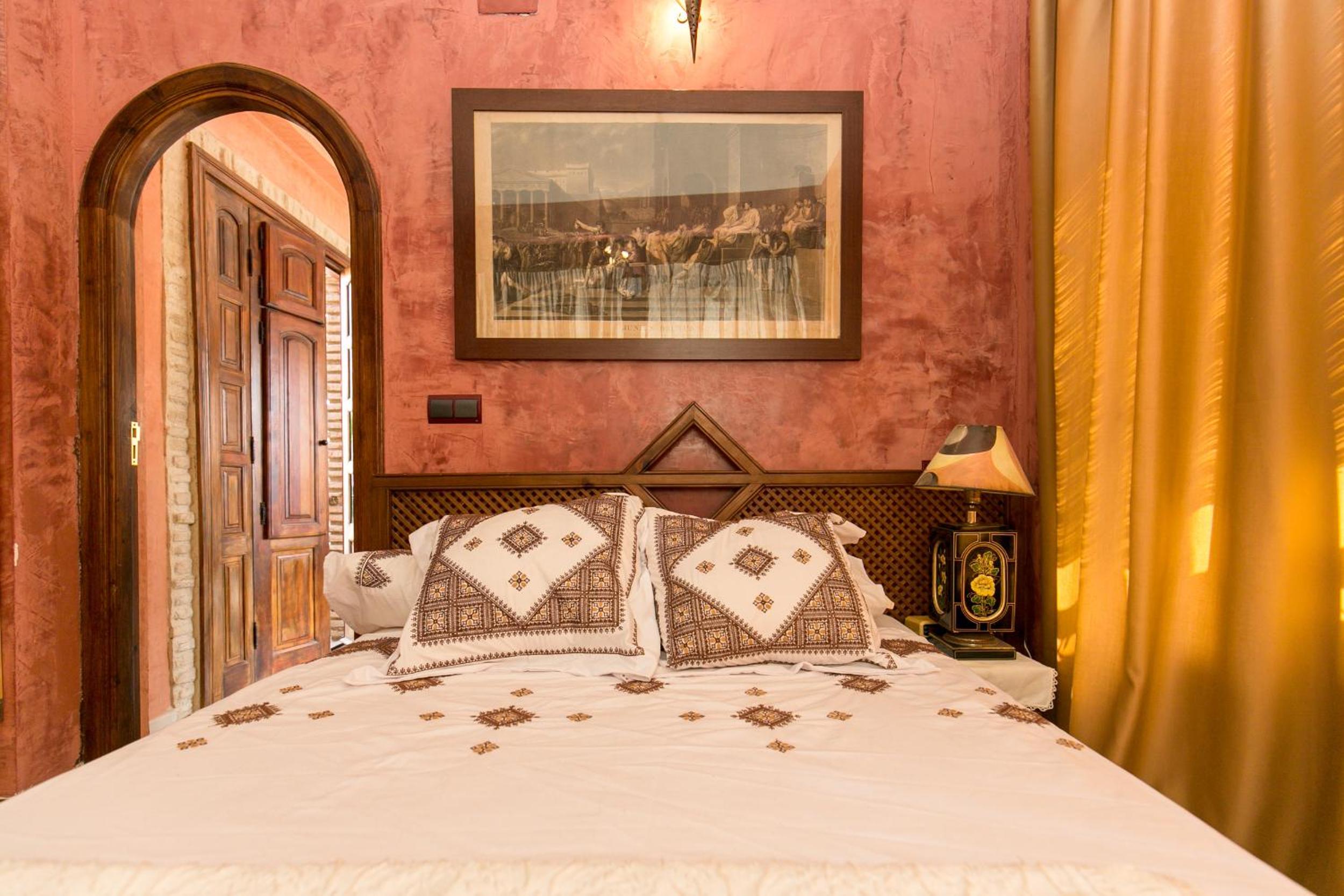Charming Andalusian house - free parking