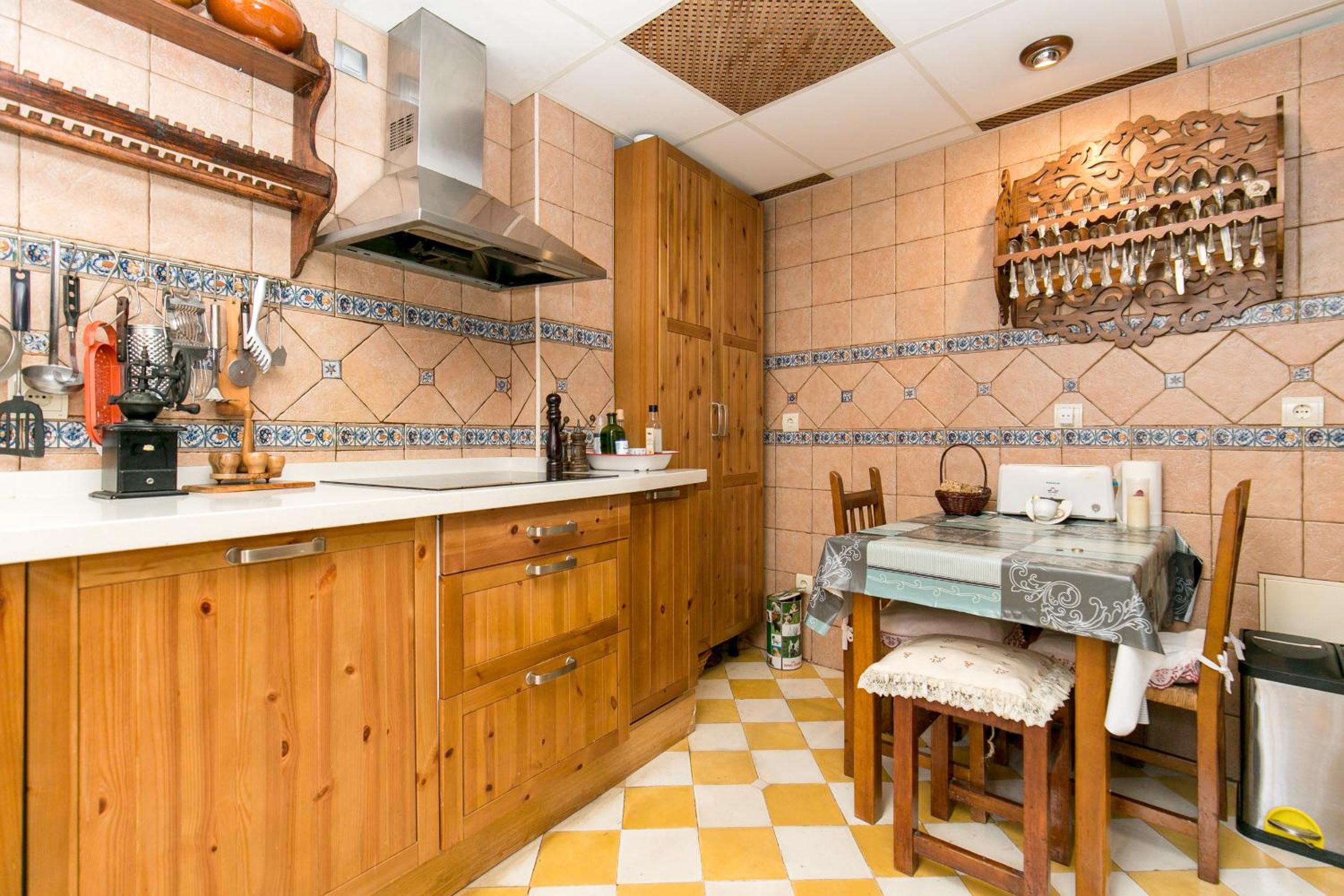 Charming Andalusian house - free parking