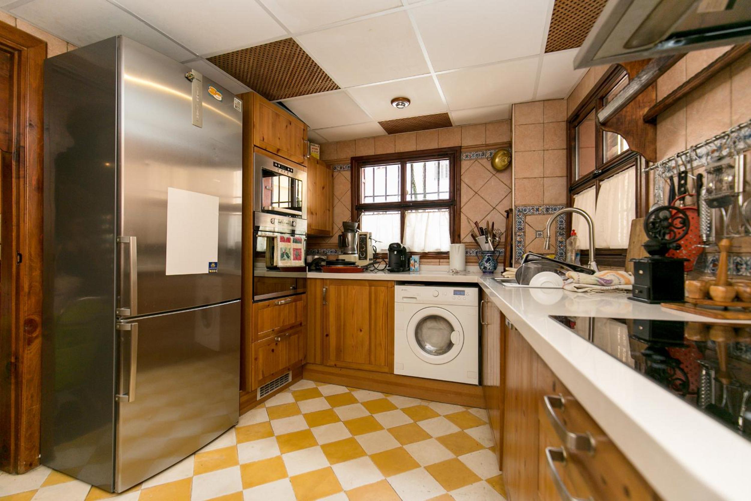 Charming Andalusian house - free parking